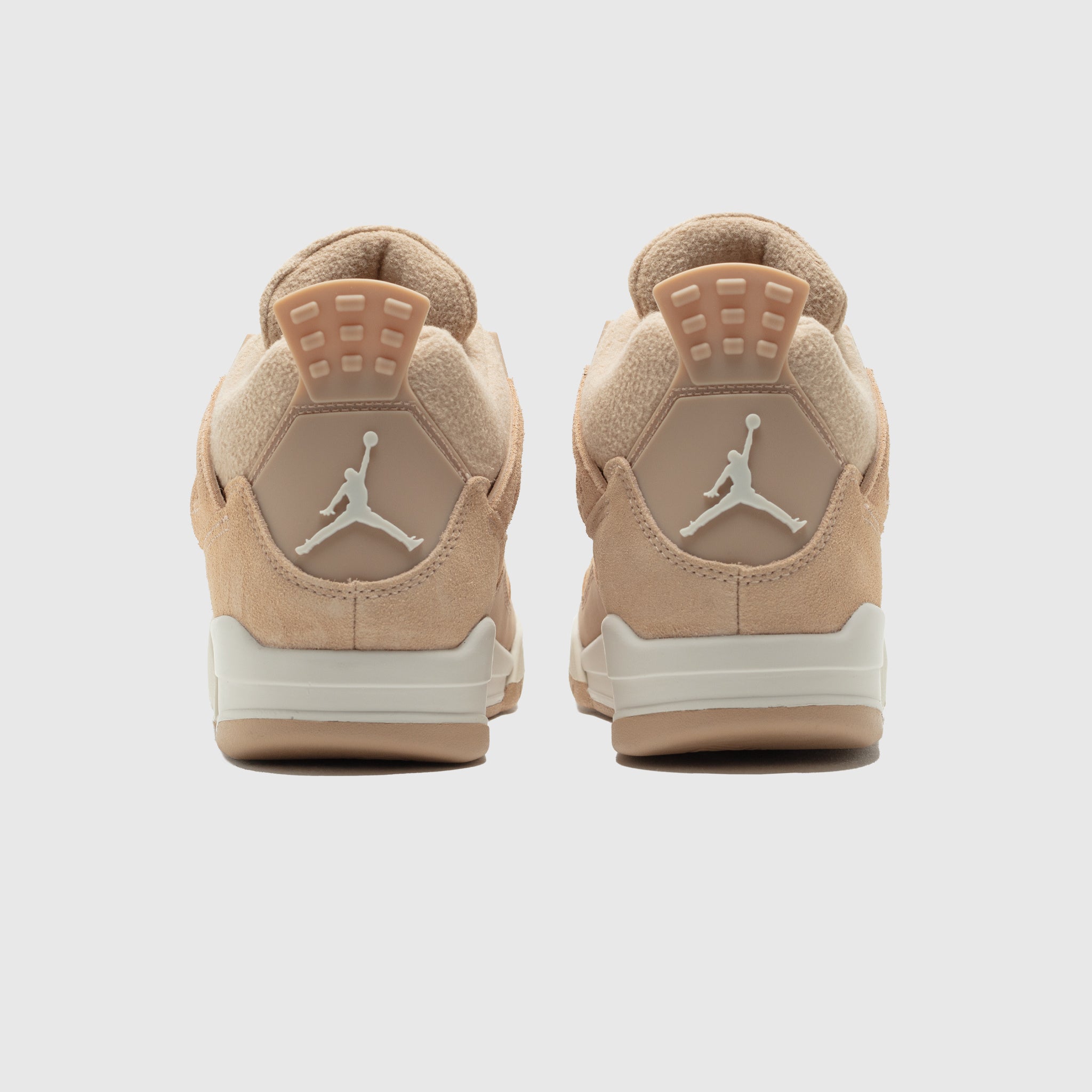 WMNS AIR JORDAN 4 RETRO "COZY GIRL"