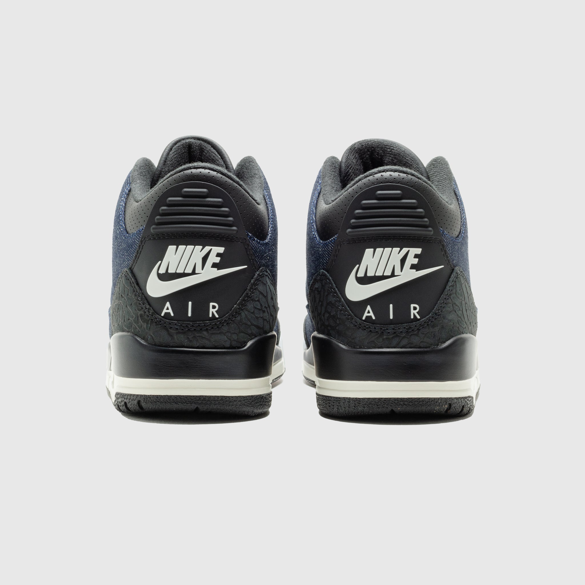 AIR JORDAN 3 X LEVI'S "INDIGO & GYM RED"