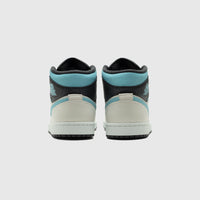 AIR JORDAN 1 MID SE "BLUE CHILL"