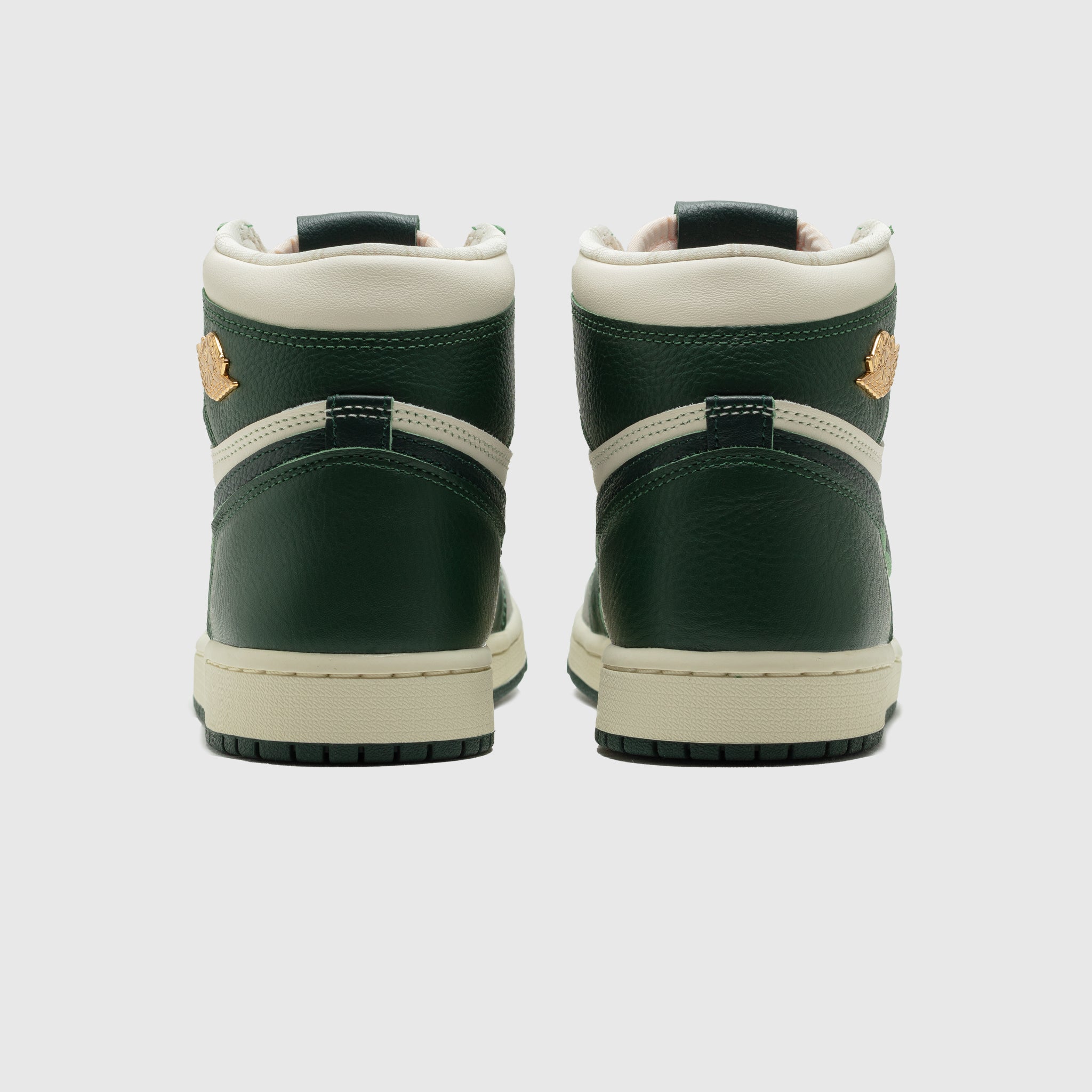 WMNS AIR JORDAN 1 RETRO HIGH OG "FIR' (PRO GREEN)