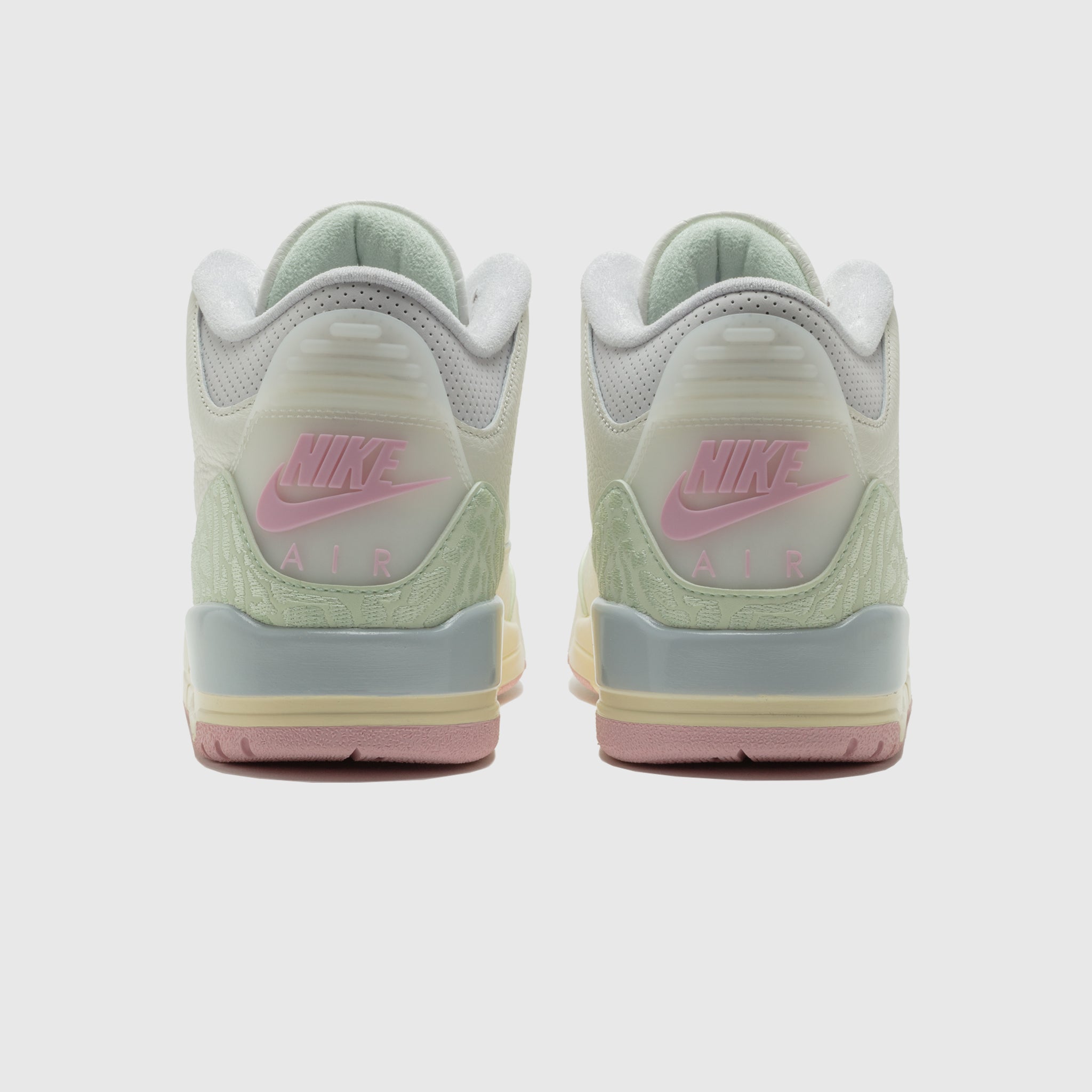 JORDAN 3 RETRO "SPRING IS IN THE AIR"