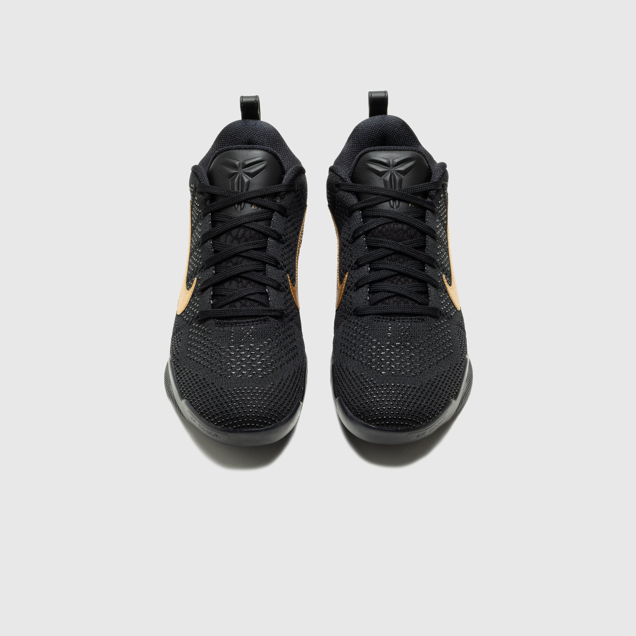 KOBE XI ELITE LOW PROTRO "FADE TO BLACK"