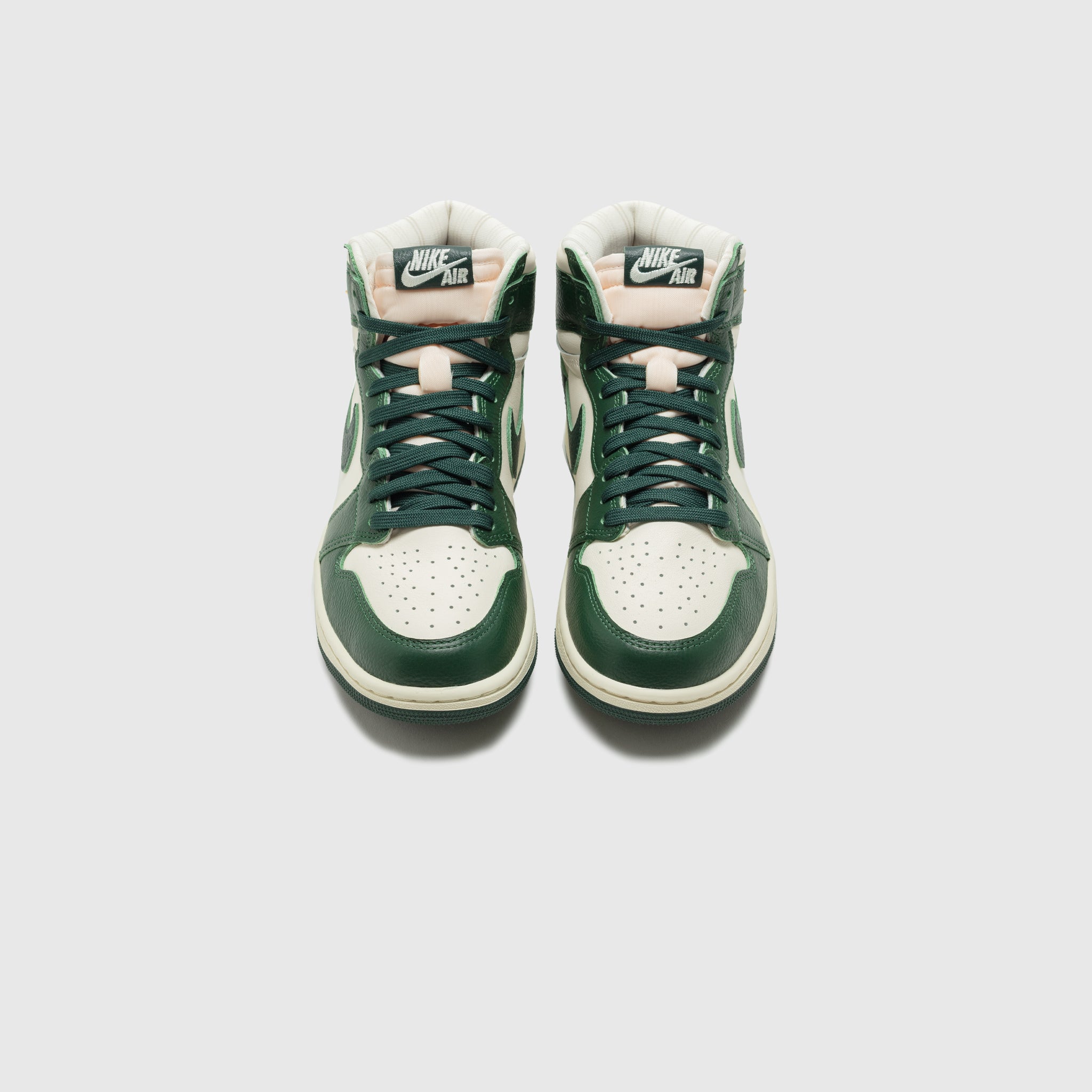 WMNS AIR JORDAN 1 RETRO HIGH OG "FIR' (PRO GREEN)