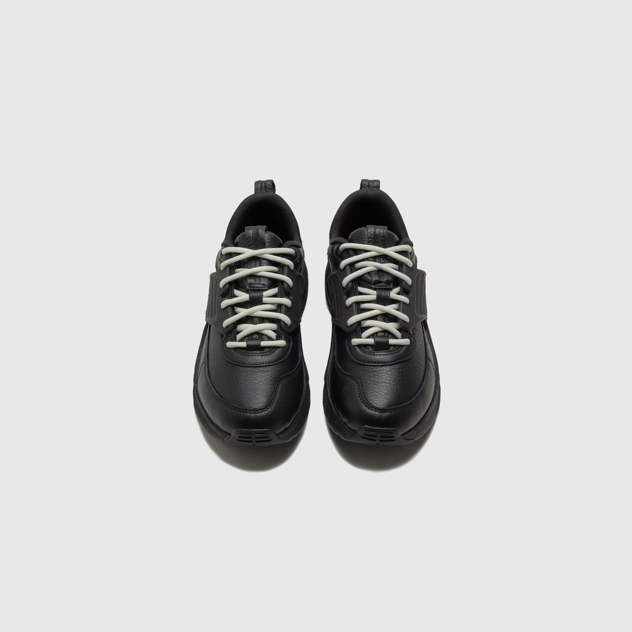 JORDAN TRUNNER O/S SP "BLACK"