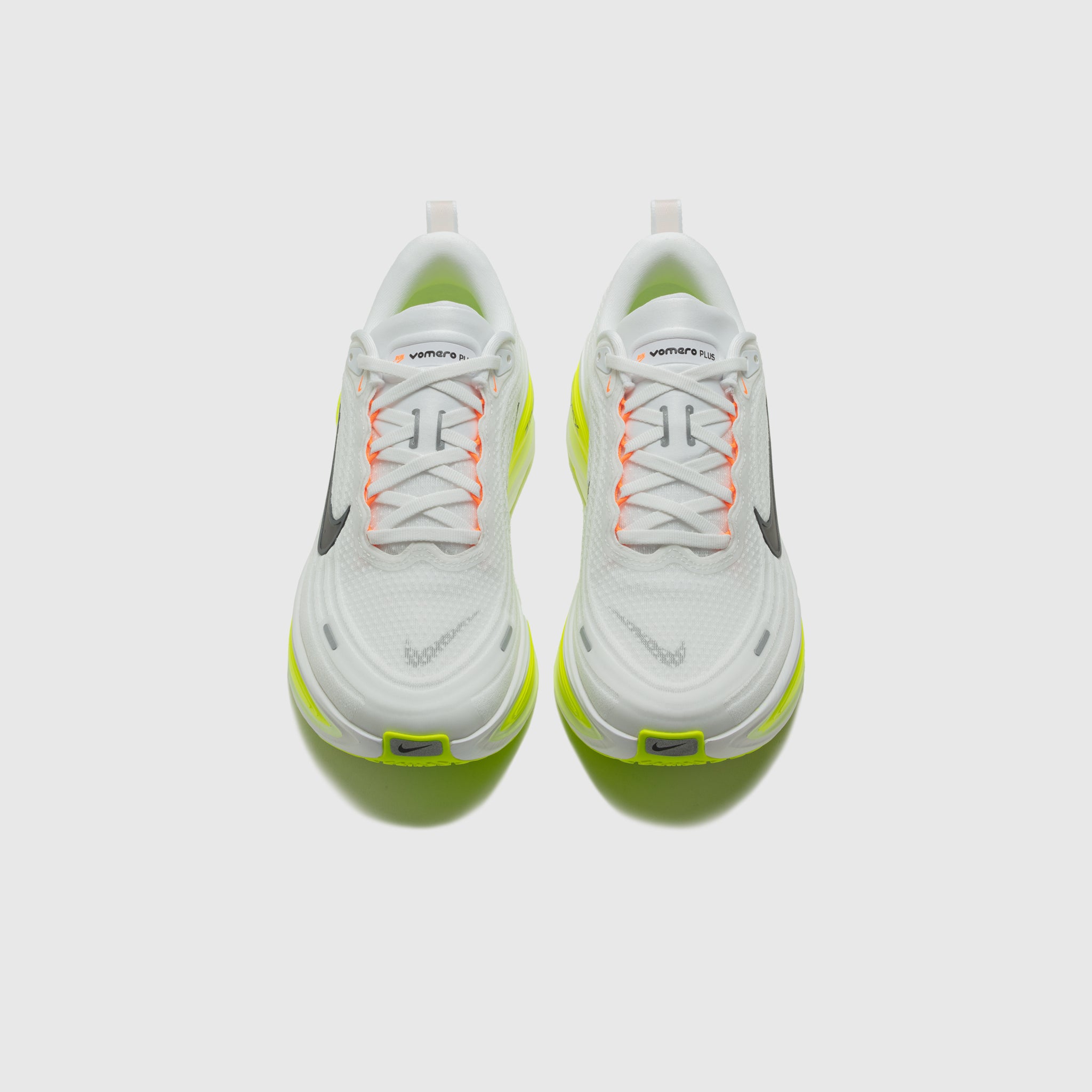 VOMERO PLUS "WHITE/VOLT"