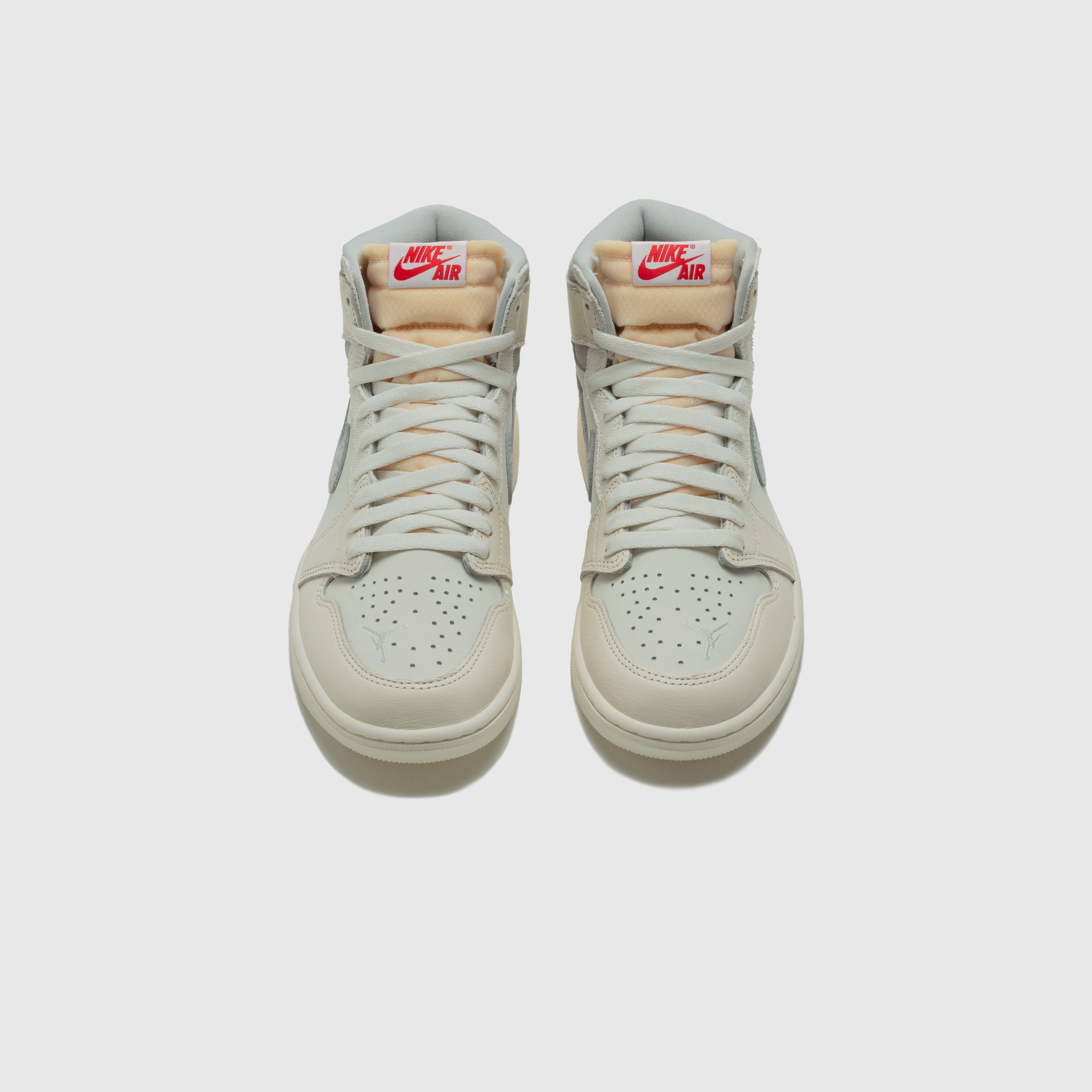 AIR JORDAN 1 RETRO HIGH OG "SAIL UNIVERSITY RED"