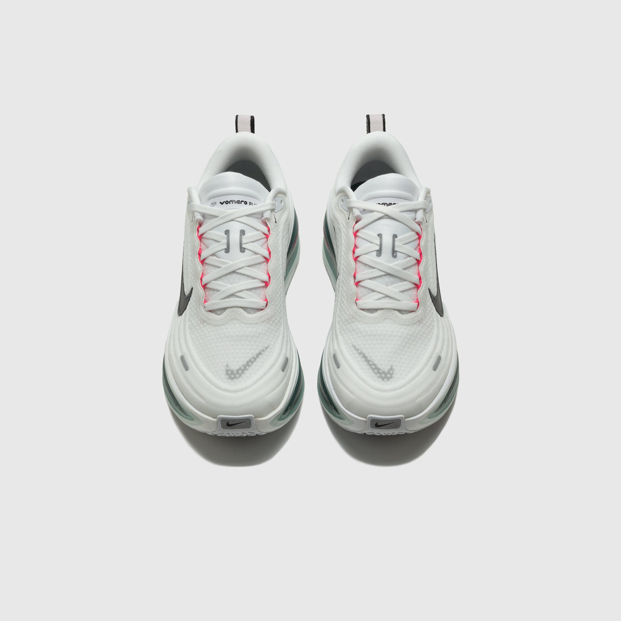 VOMERO PLUS "WHITE/MINERAL SLATE"