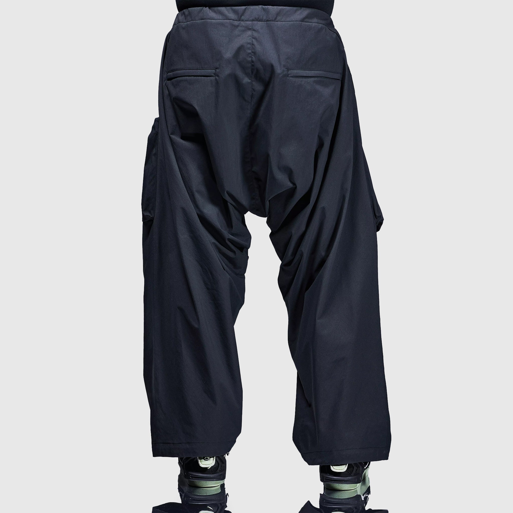 P30AL-ENCAPSULATED NYLON ULTRAWIDE PANT