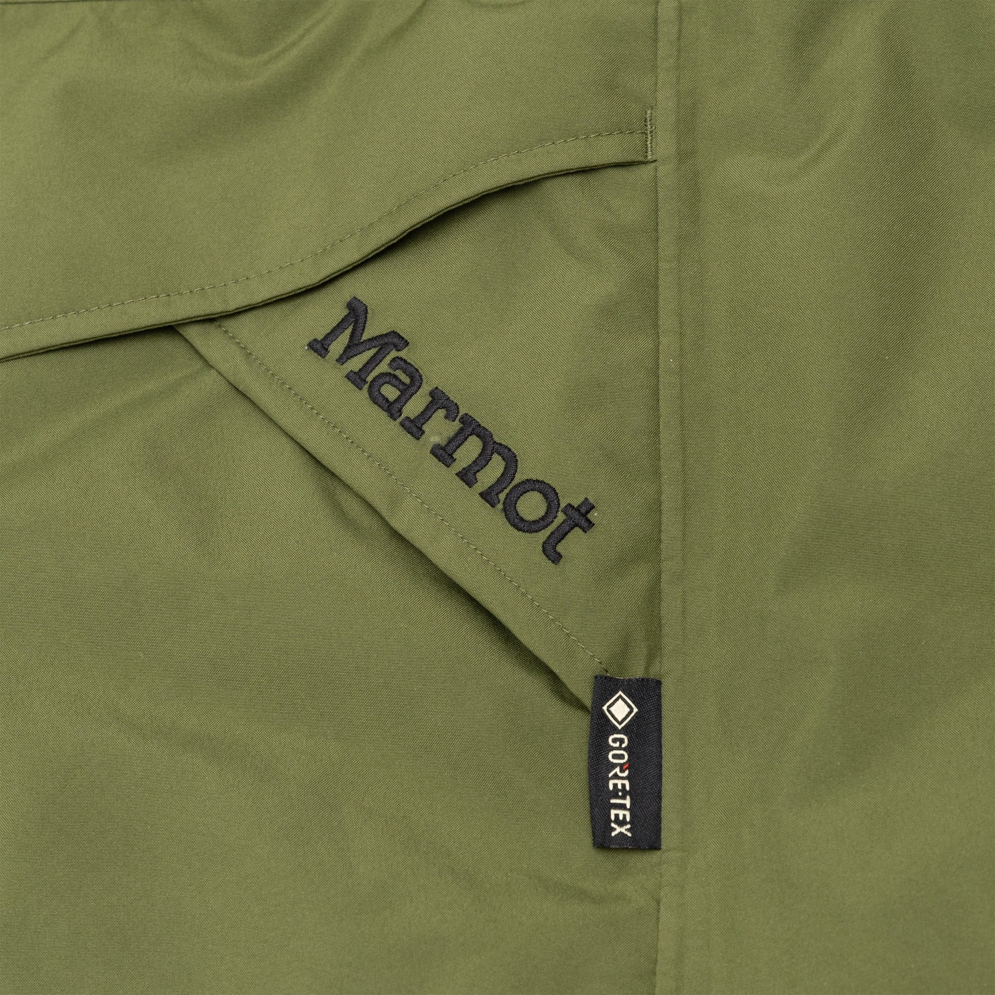 BETTER MAMMOTH GORE-TEX VEST