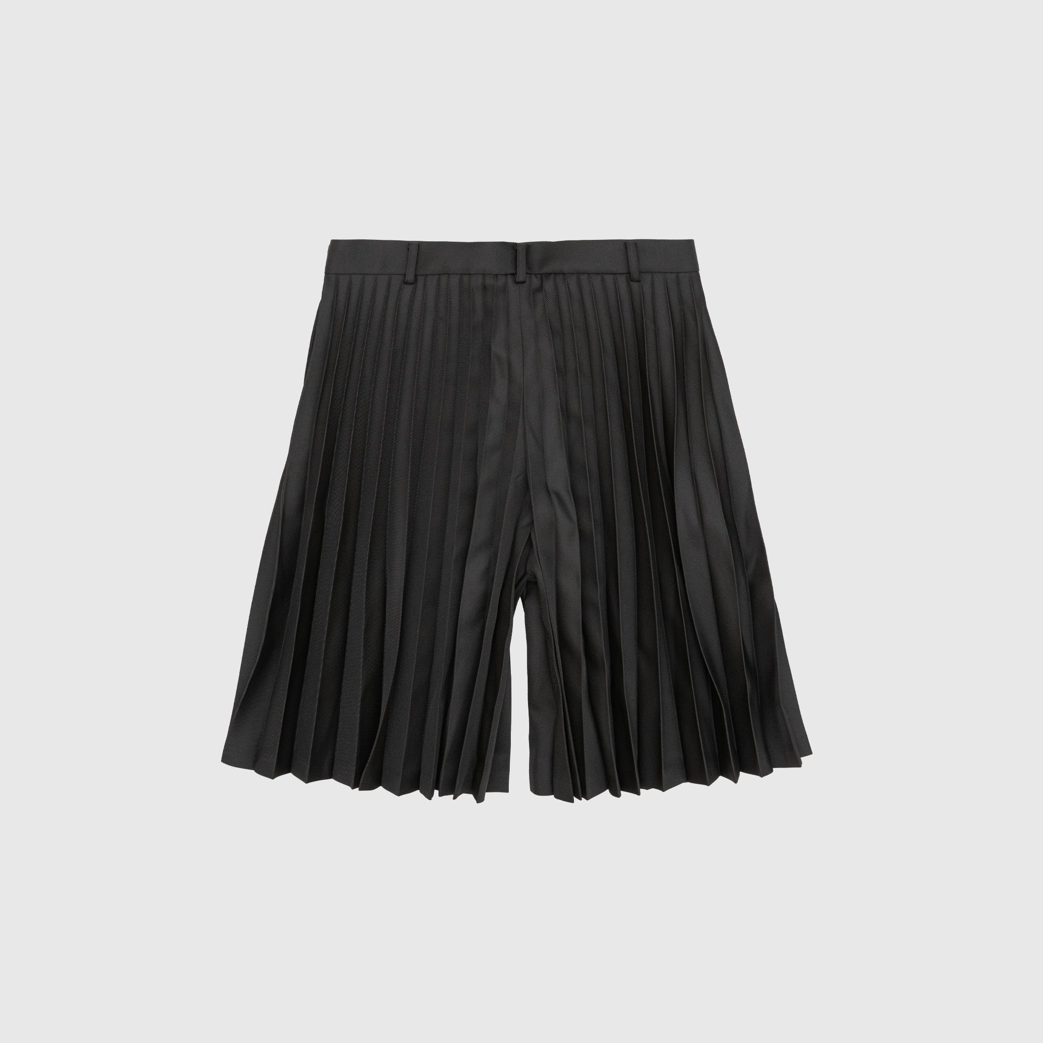 GARBADINE PLEATED SHORTS