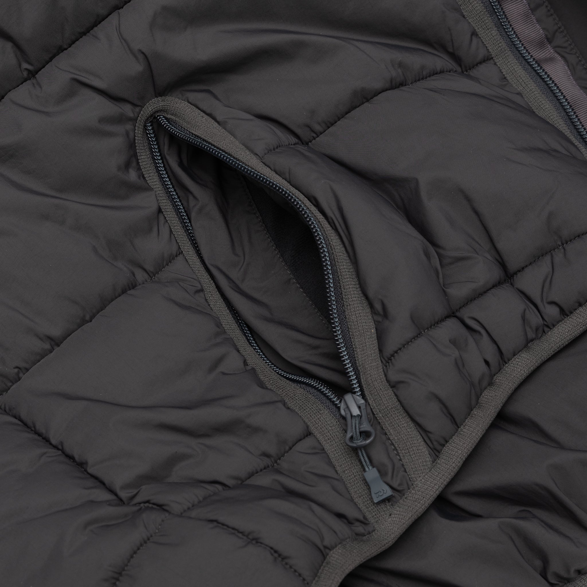 TECH REVERSIBLE CLIMBERS PUFF JACKET