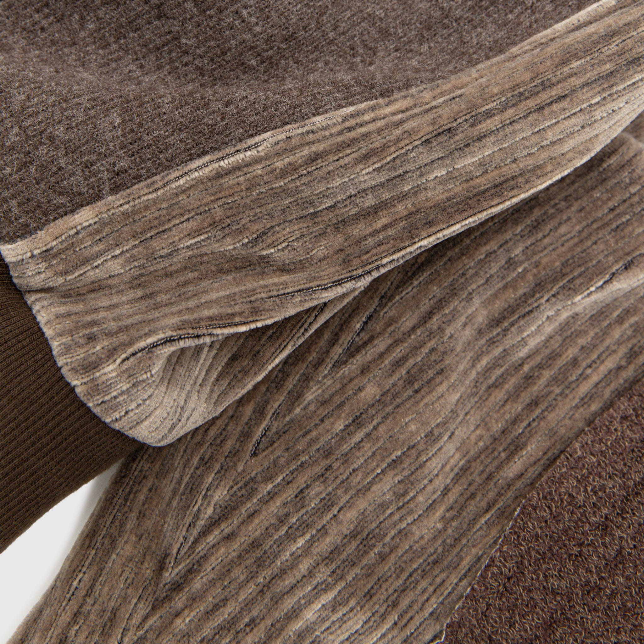 EP.8 01 JERSEY ZIP-UP