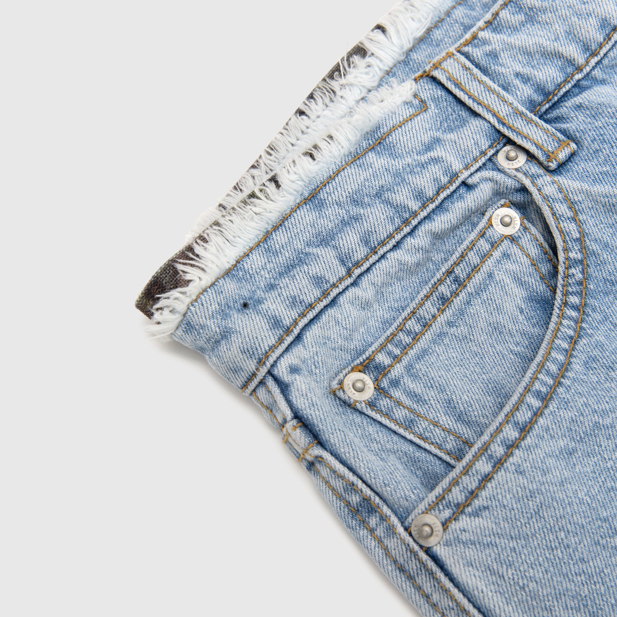 EP.8 04 DENIM TROUSERS