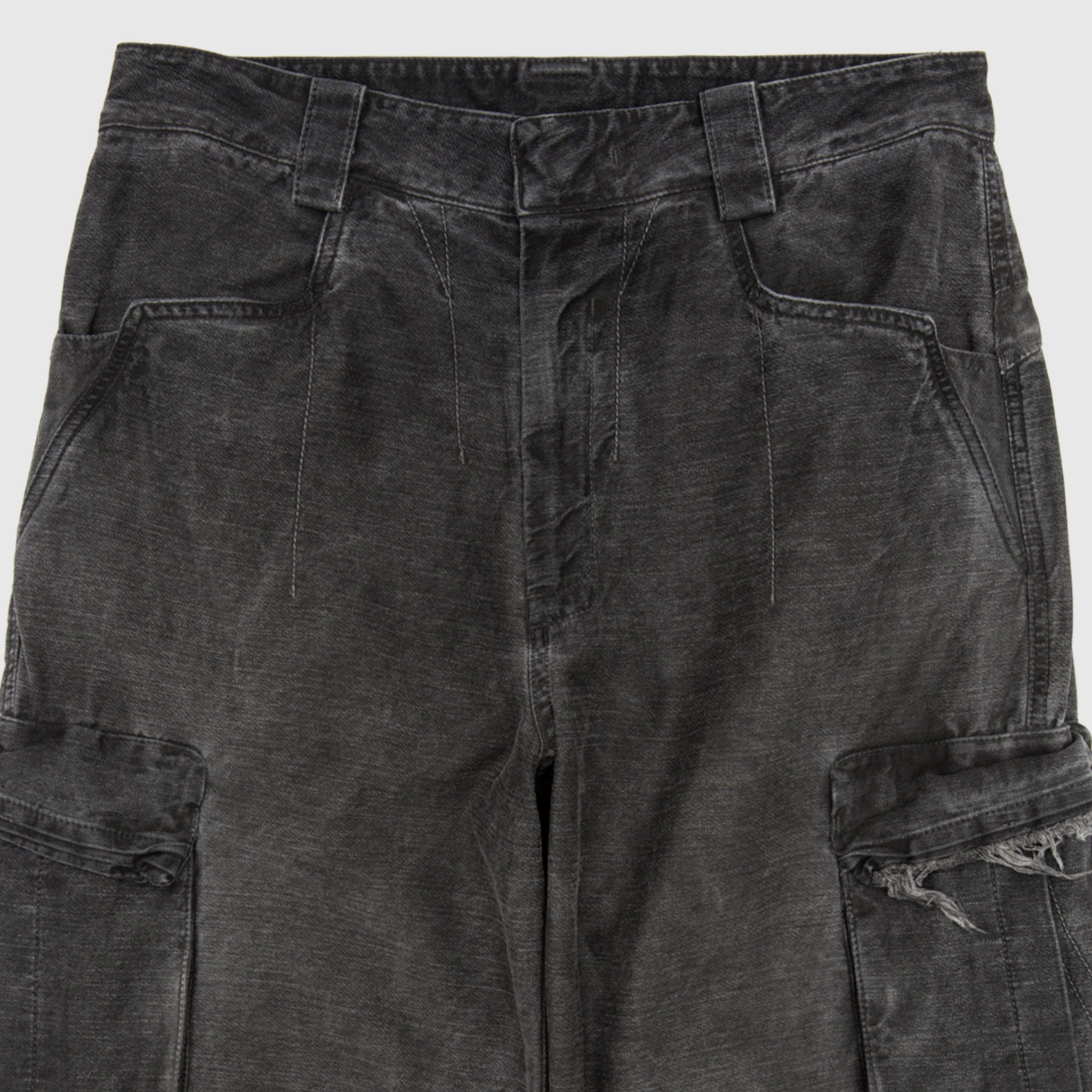 EP.8 03  CARGO TROUSERS