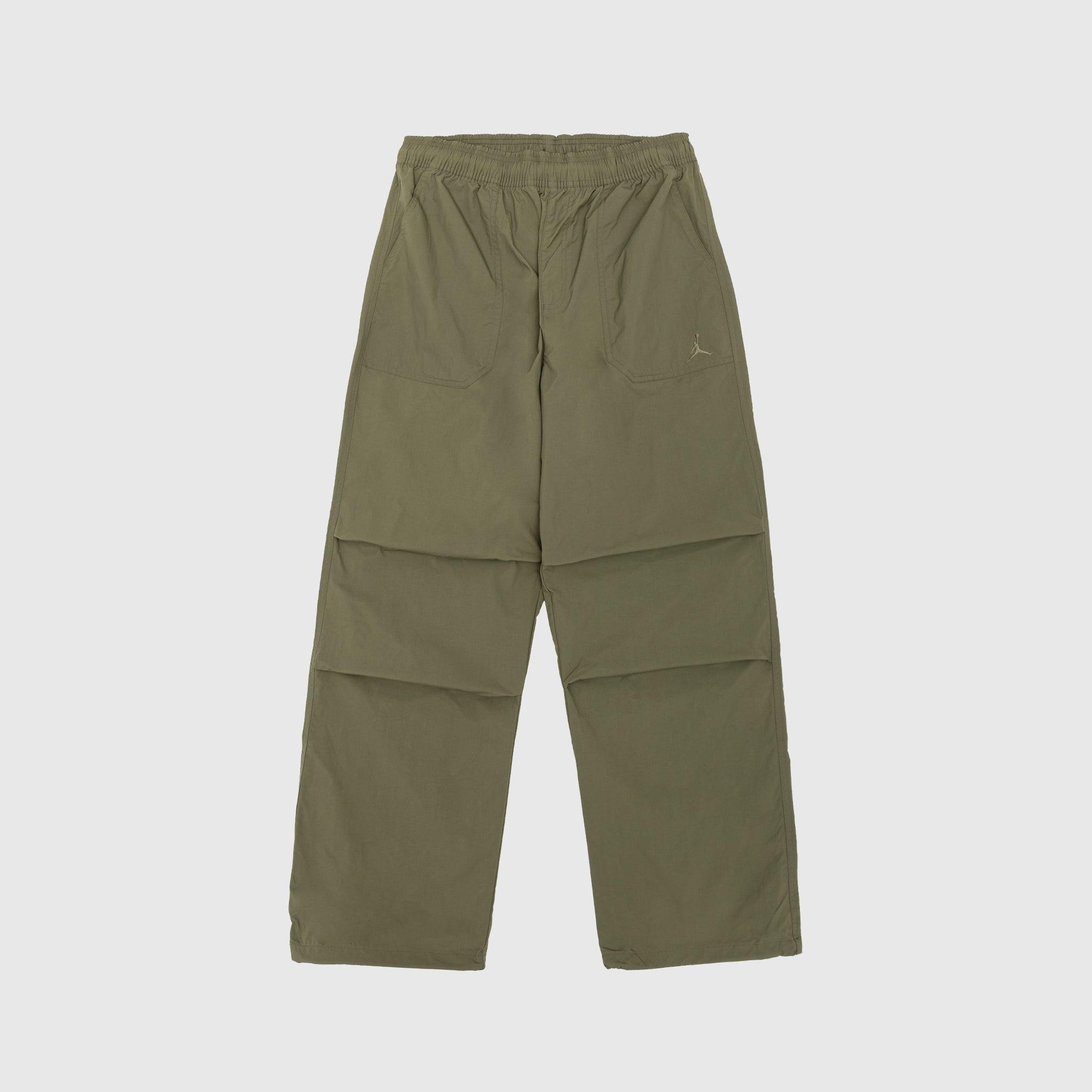 ESSENTIALS WOVEN PANT "MEDIUM OLIVE"