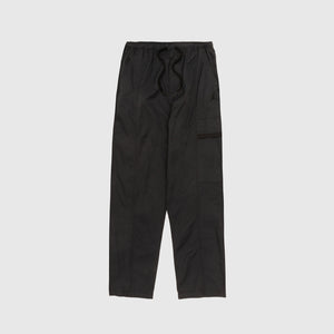 ESSENTIALS WOVEN PANT "BLACK"