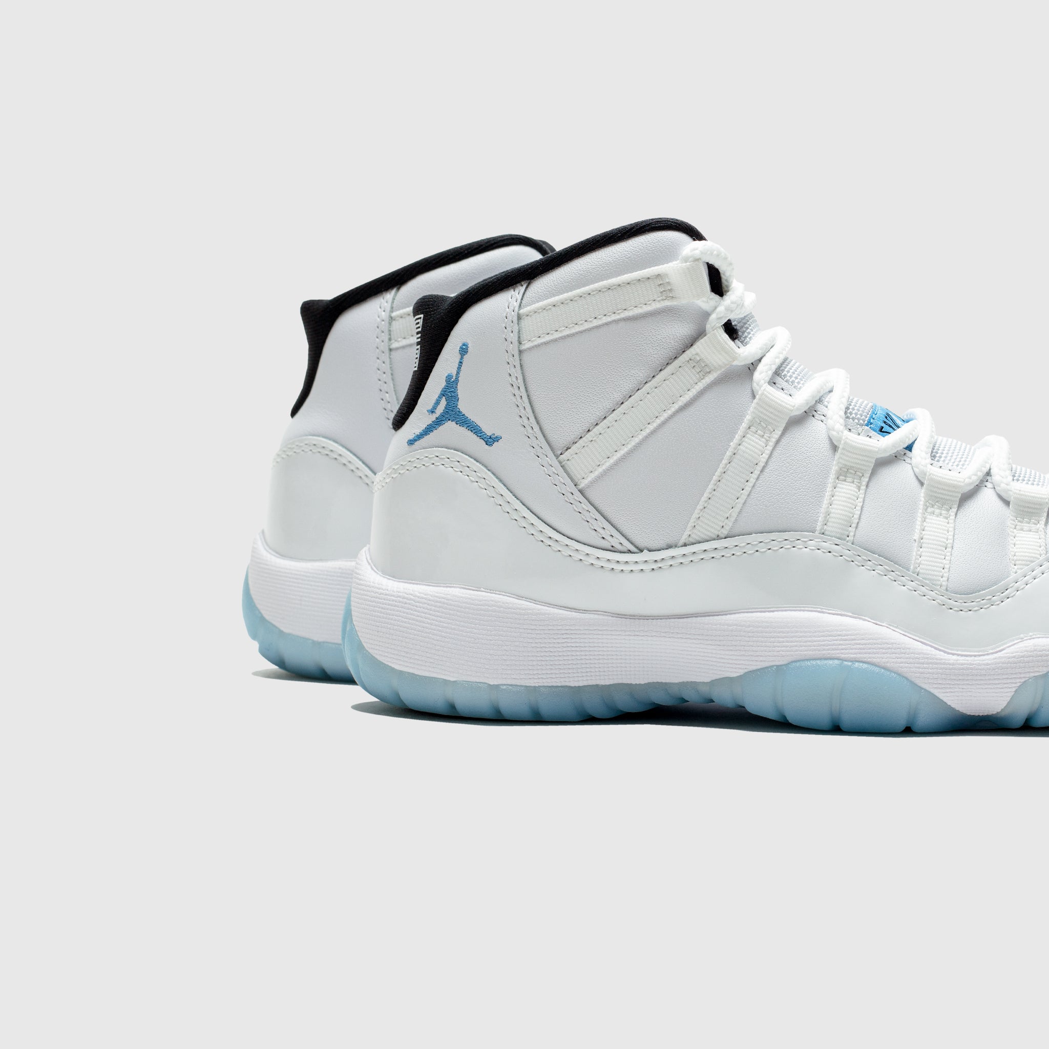 AIR JORDAN 11 RETRO (GS) "LEGEND BLUE"