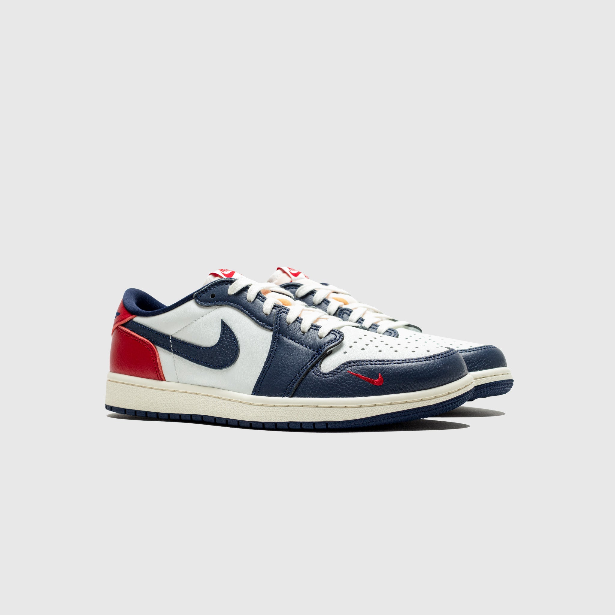 AIR JORDAN 1 LOW OG "HOWARD UNIVERSITY"