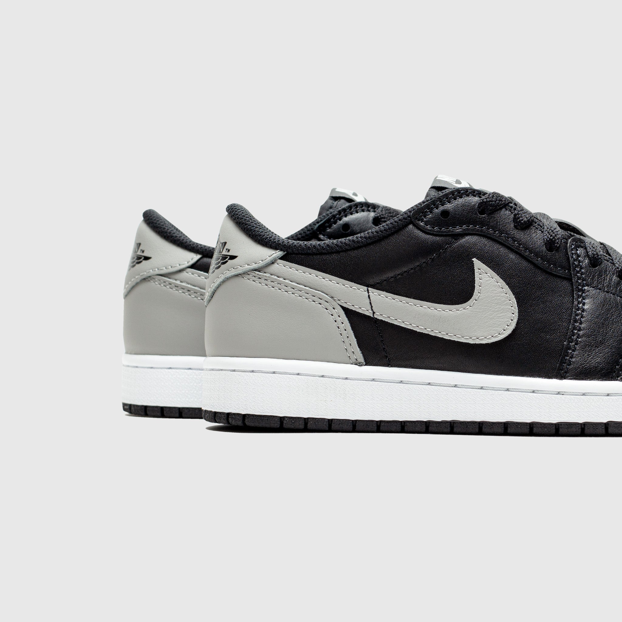 AIR JORDAN 1 LOW OG "SHADOW"