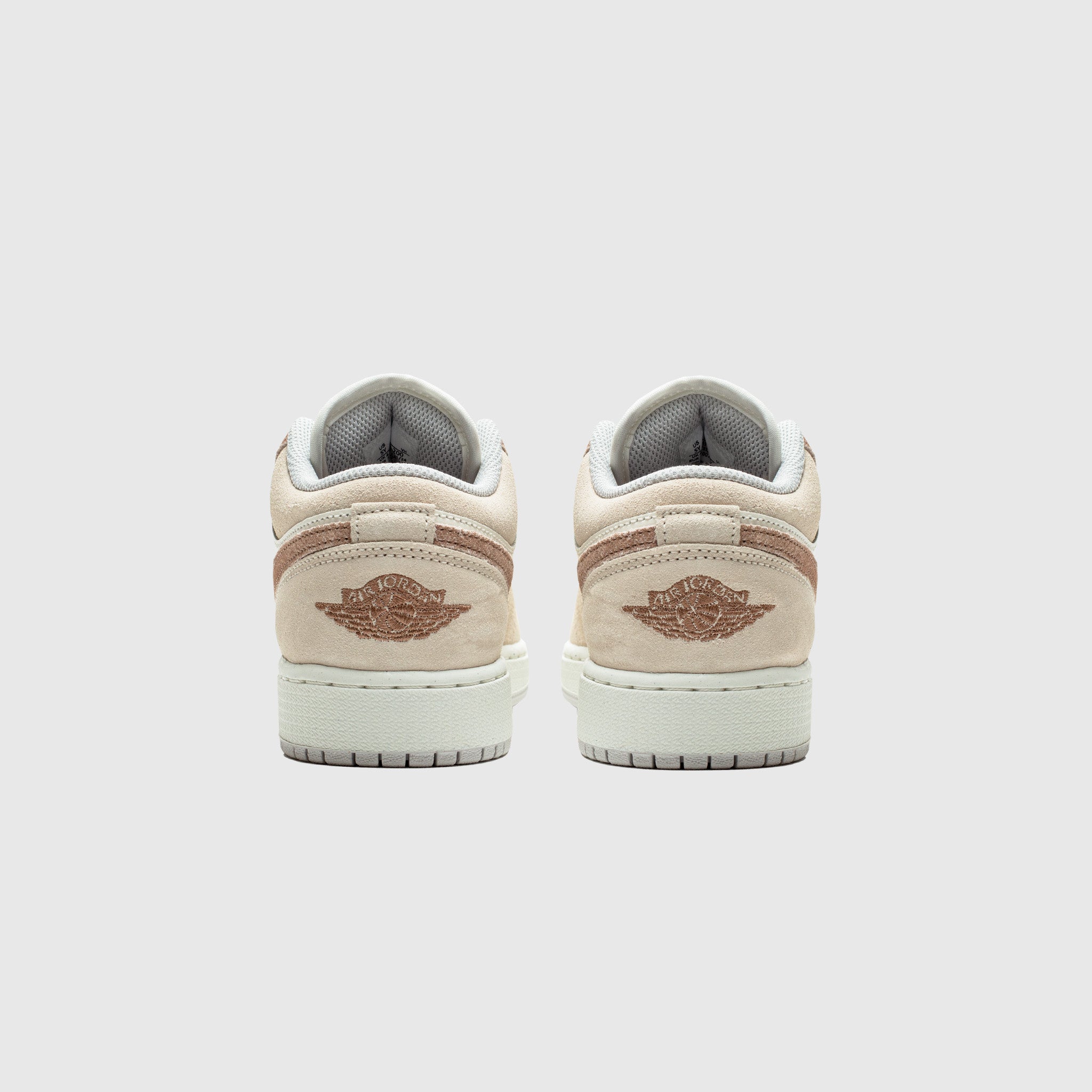 AIR JORDAN 1 LOW SE (GS) "LEGEND LIGHT BROWN"