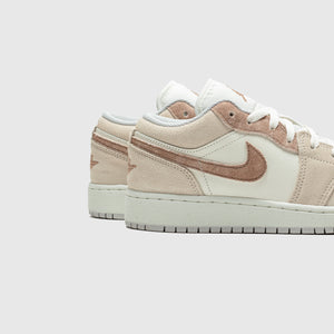 AIR JORDAN 1 LOW SE (GS) "LEGEND LIGHT BROWN"