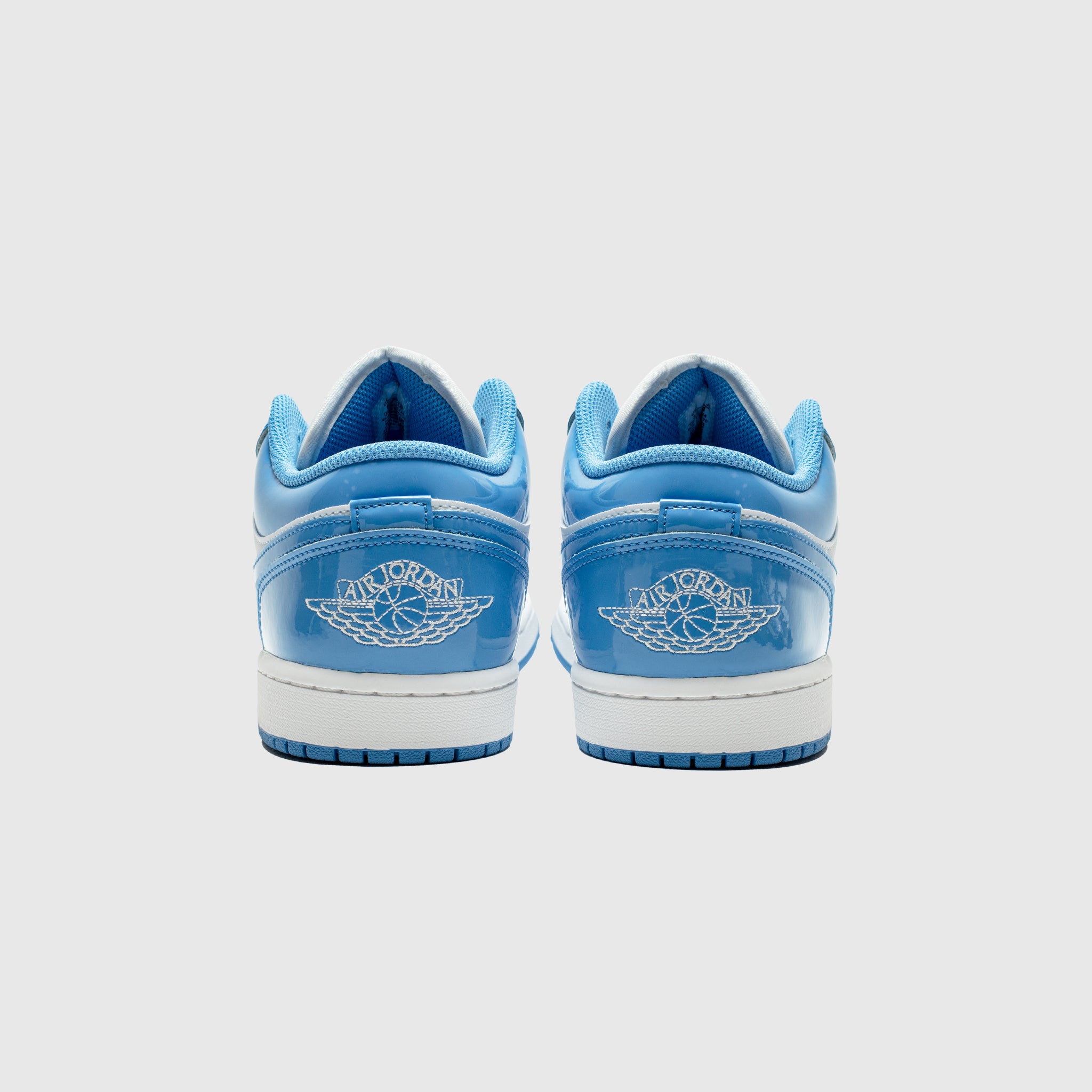 AIR JORDAN 1 LOW SE "LEGEND BLUE"