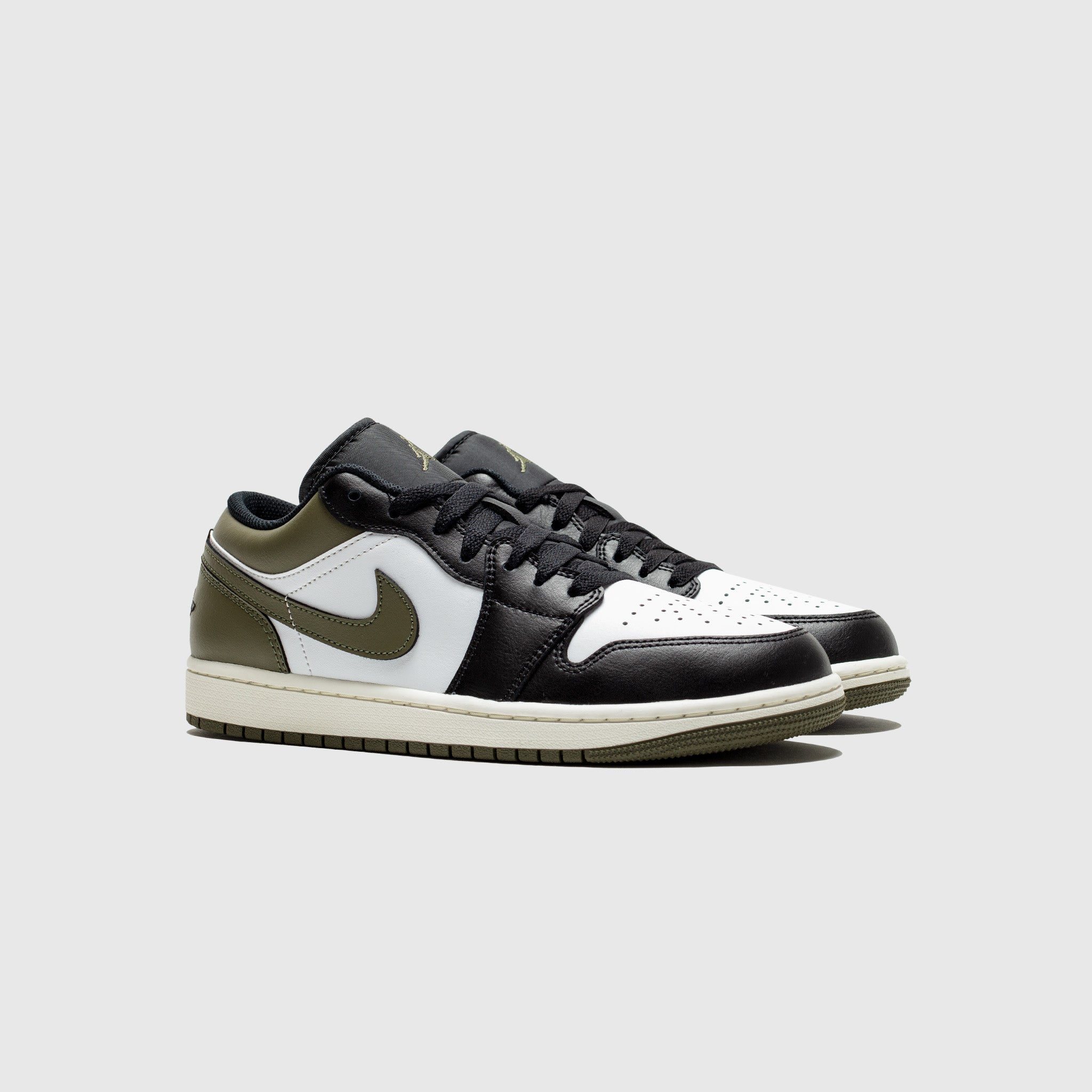 AIR JORDAN 1 LOW "MEDIUM OLIVE"