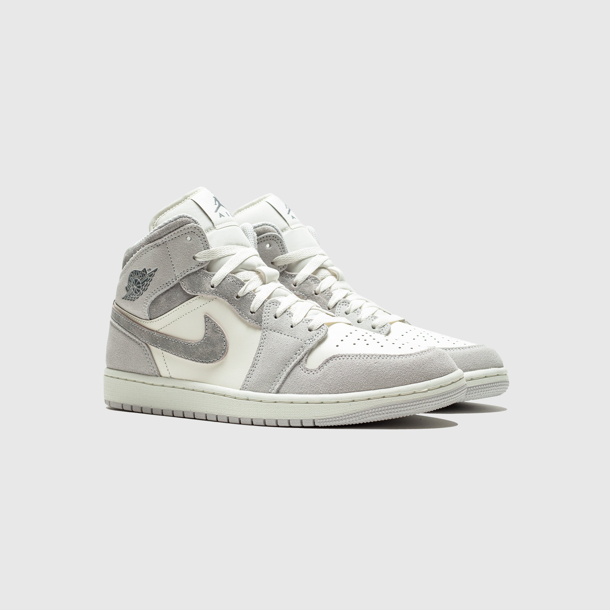 AIR JORDAN 1 MID SE "NEUTRAL GREY"