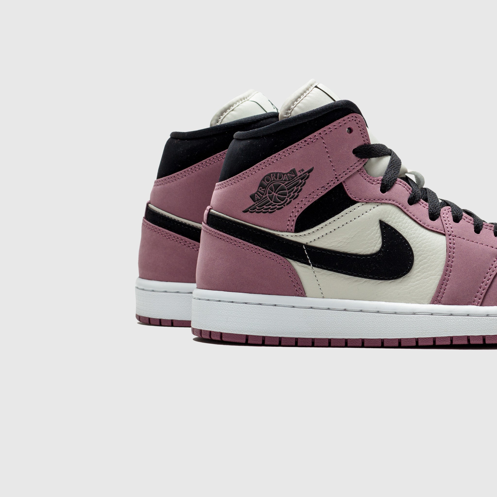 WMNS AIR JORDAN 1 MID SE "LIGHT MULBERRY"