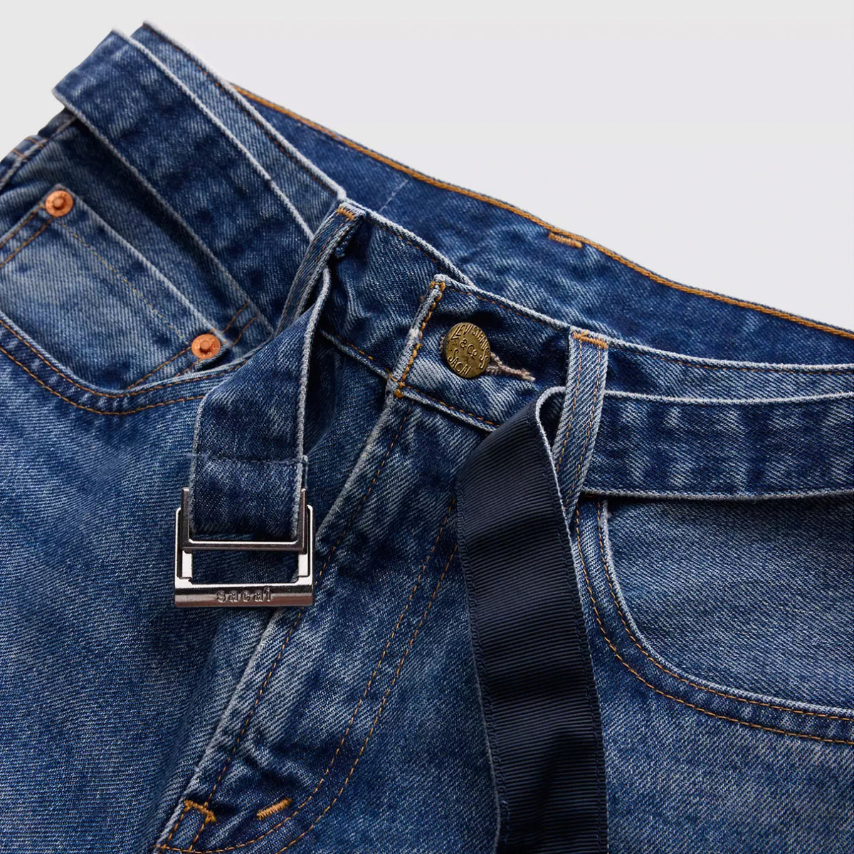 X SACAI BELTED FLARE JEAN