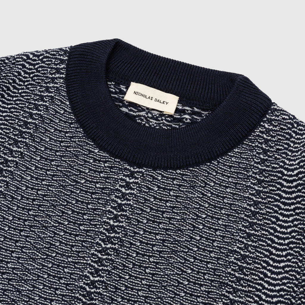 WAVE KNITTED CREW NECK