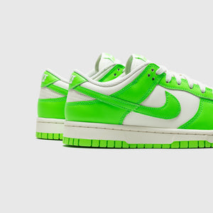 WMNS DUNK LOW "GREEN STRIKE"