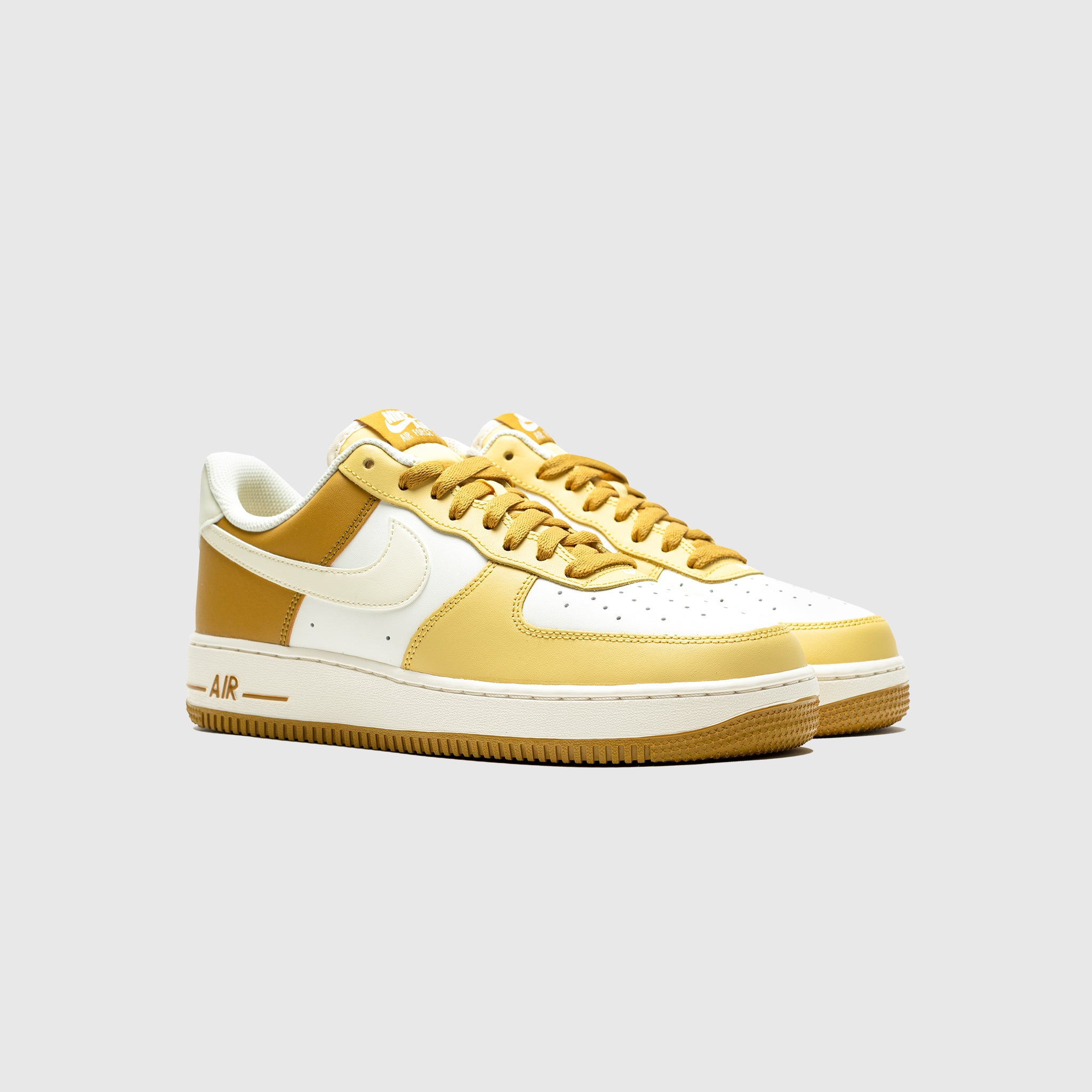NIKE  AIRFORCE1 07 SATURNGOLD  FZ4034 716 PROFILE