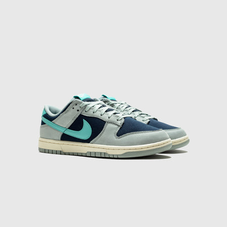 DUNK LOW RETRO PRM "GREEN FROST"