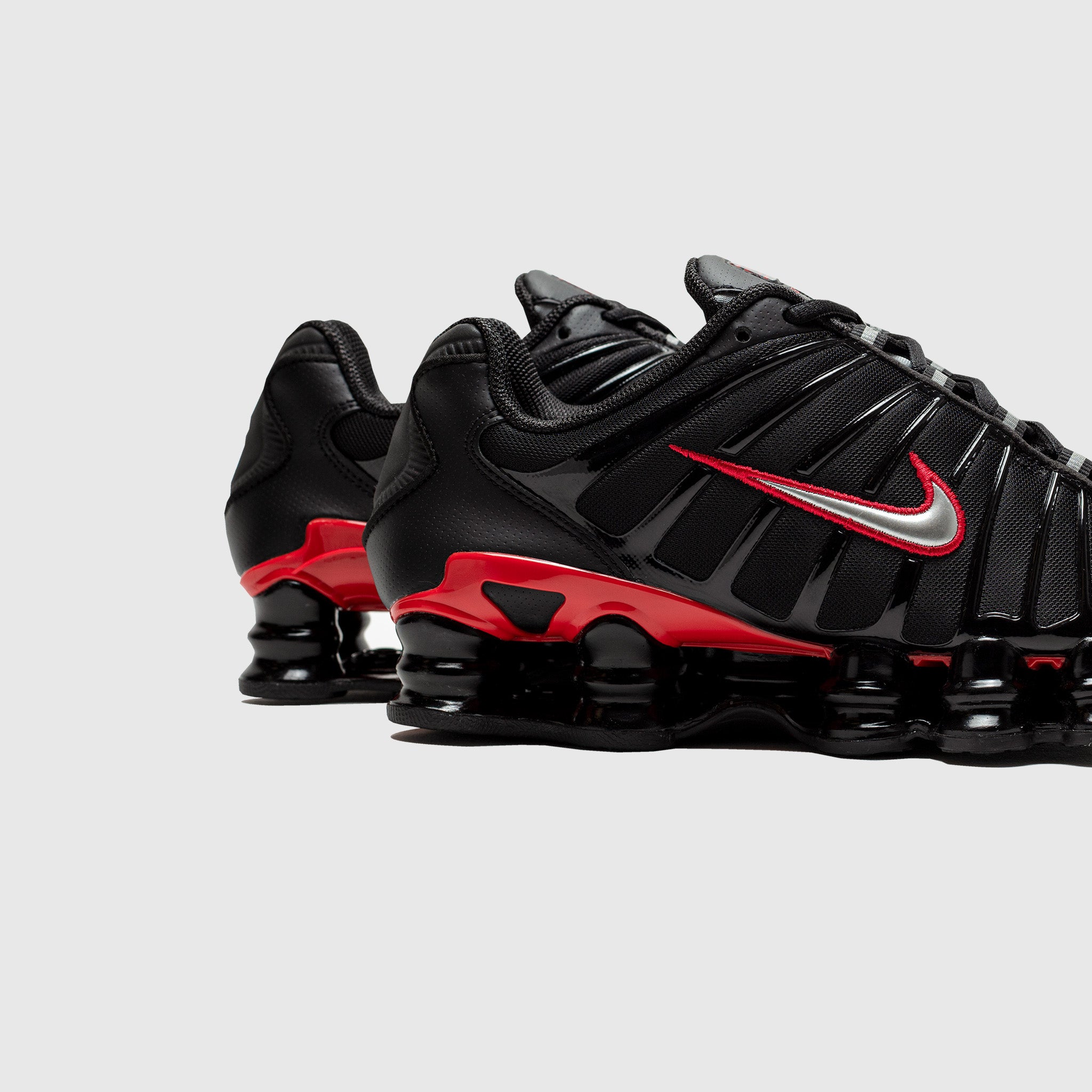 NIKE SHOX TL "BRED"