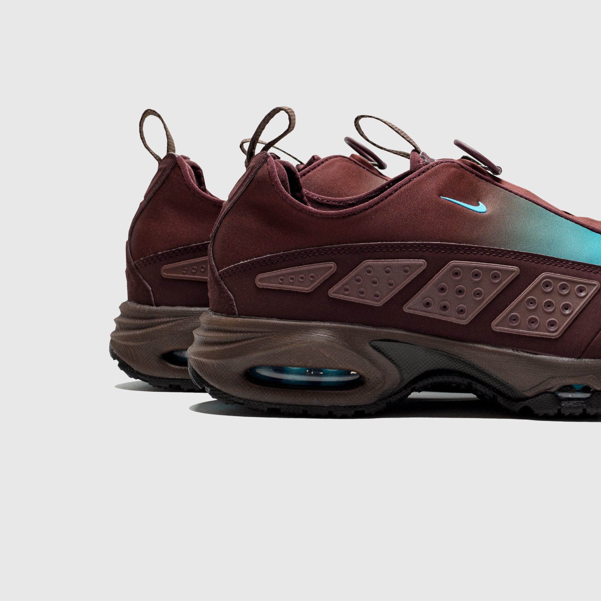 WMNS AIR MAX SUNDER "BURGUNDY CRUSH"