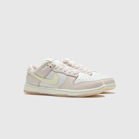 WMNS DUNK LOW PRM "SOFT PINK"