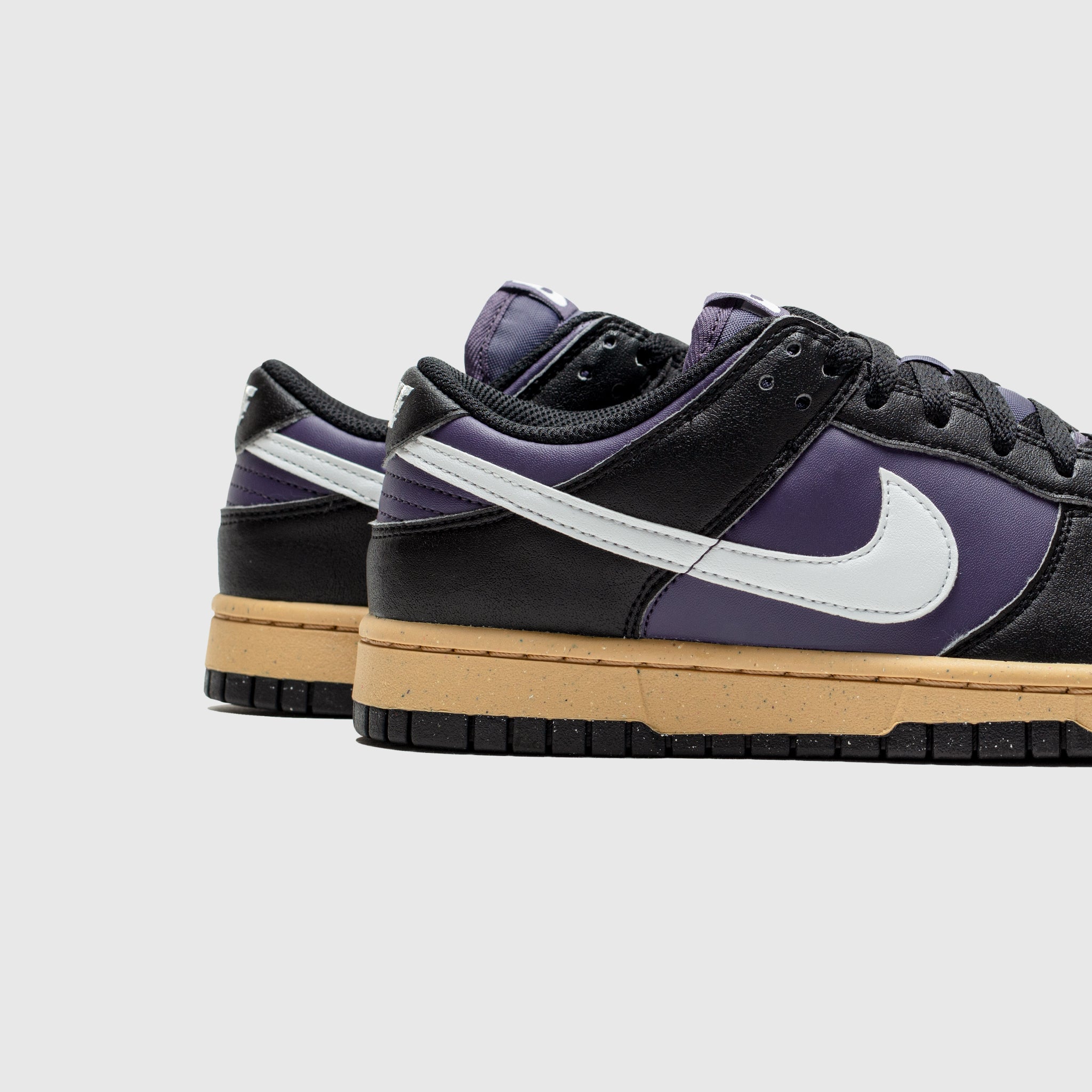 WMNS DUNK LOW "DARK RAISIN"