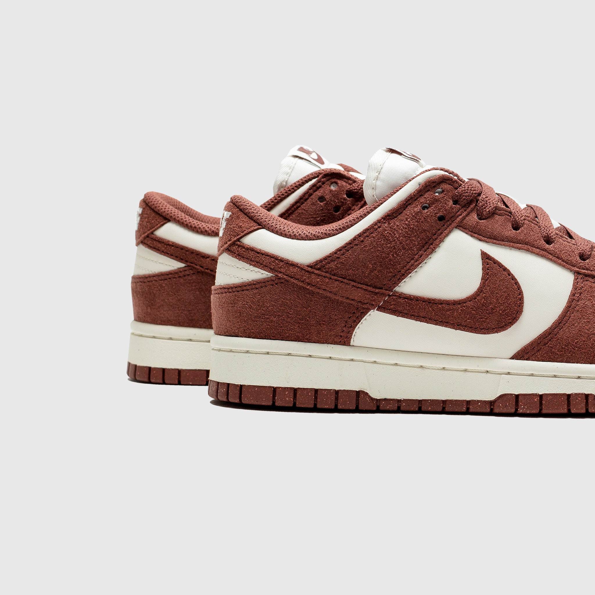 WMNS DUNK LOW "RED SEPIA"