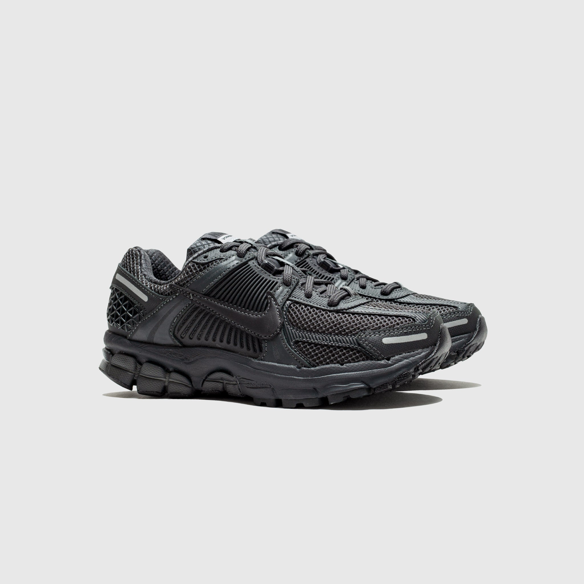 WMNS ZOOM VOMERO 5 "TRIPLE BLACK"