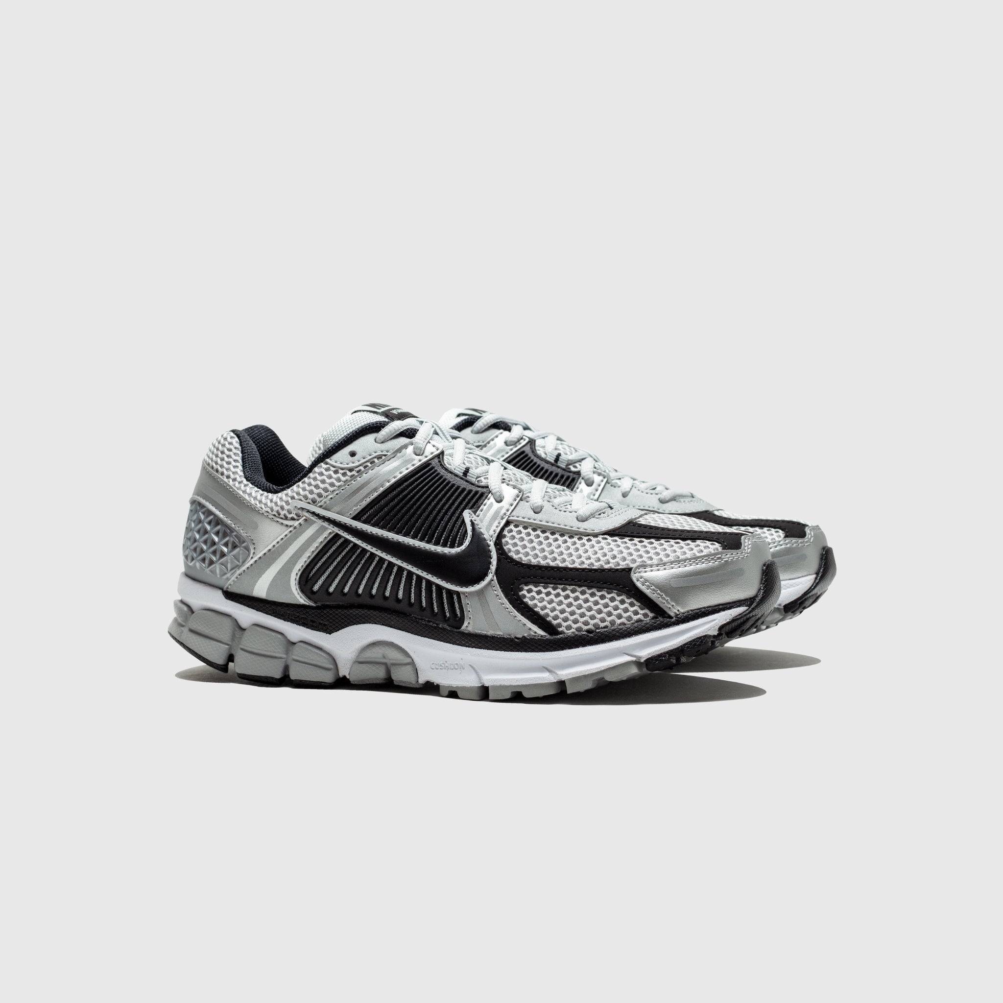 ZOOM VOMERO 5 "METALLIC SILVER & BLACK"