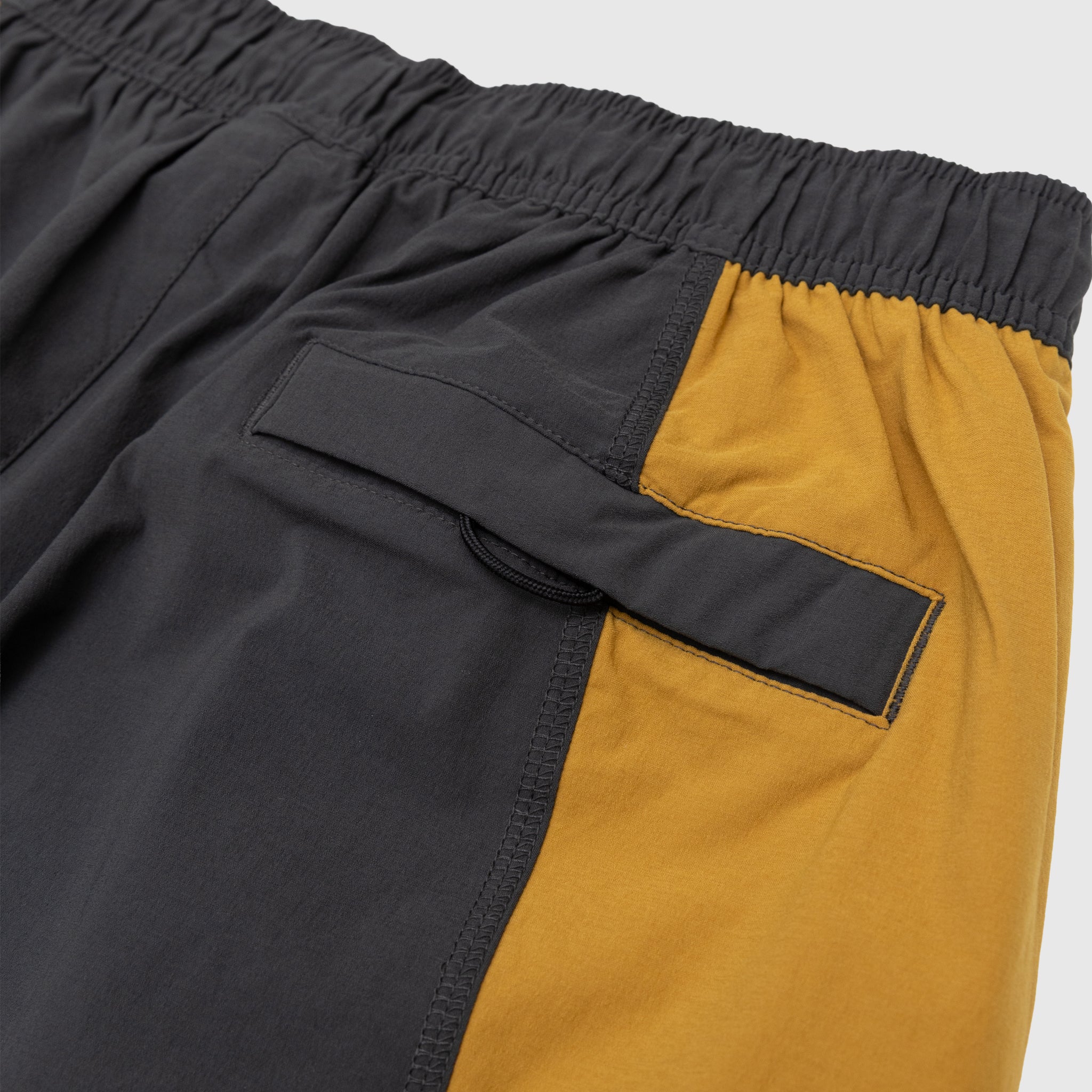 TECH DRI-FIT WOVEN LOOSE FIT PANTS