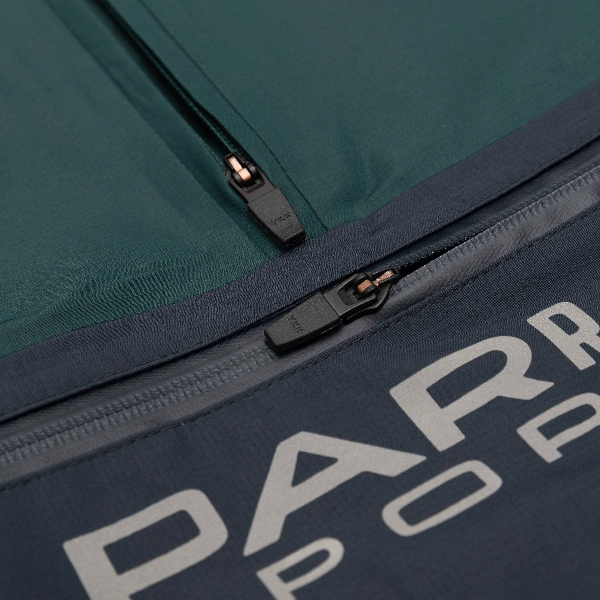 THE WIND DUNES ANORAK