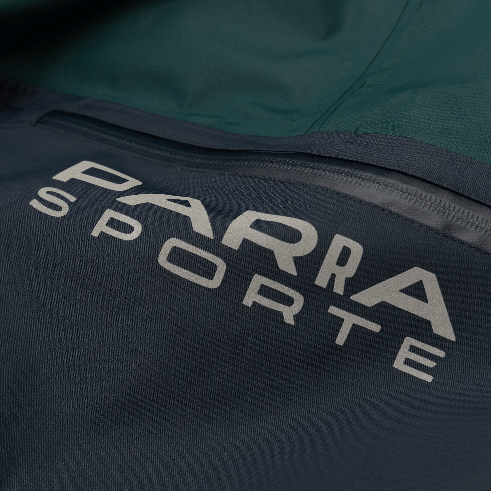 THE WIND DUNES ANORAK