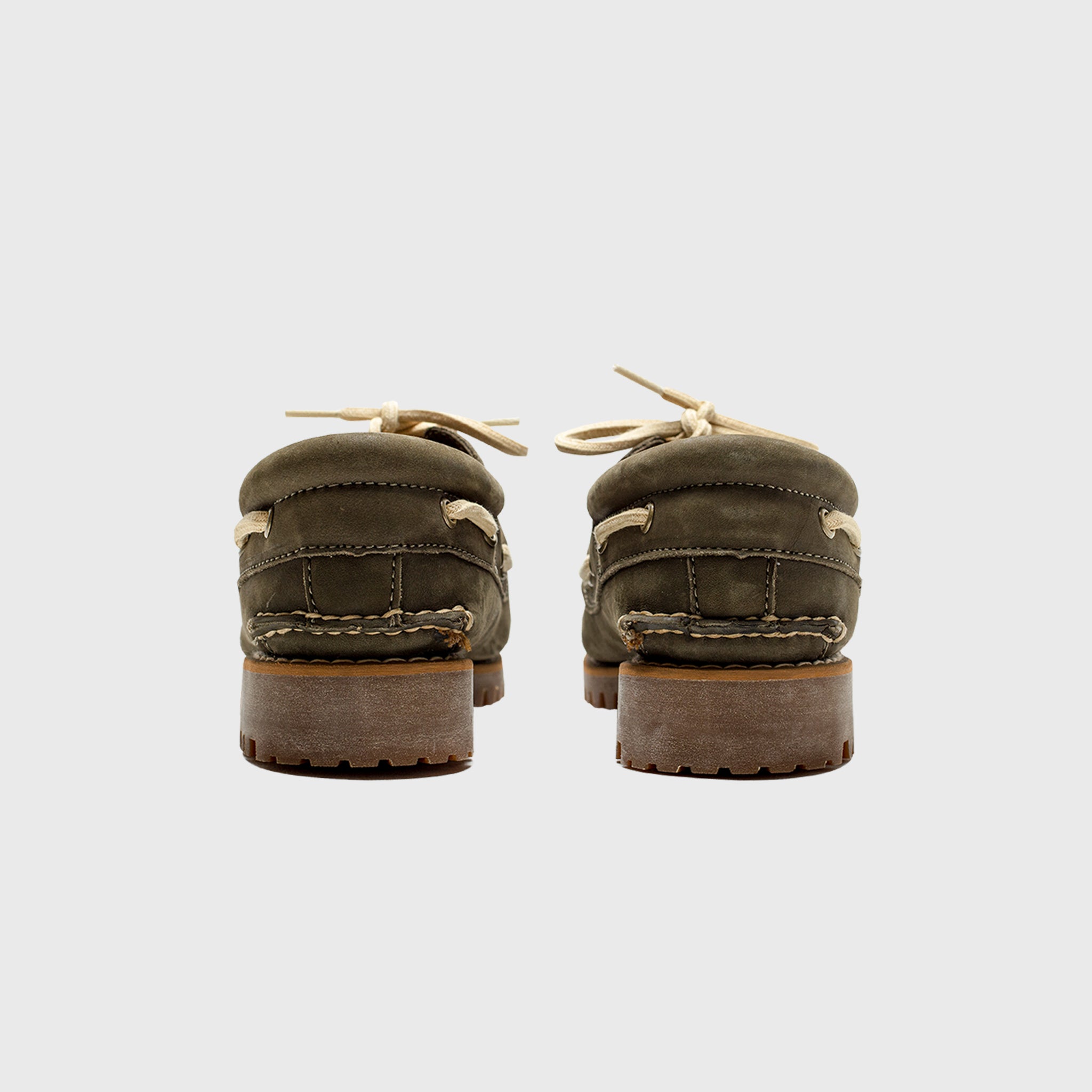 3-EYE LUG HANDSEWN BOAT SHOE