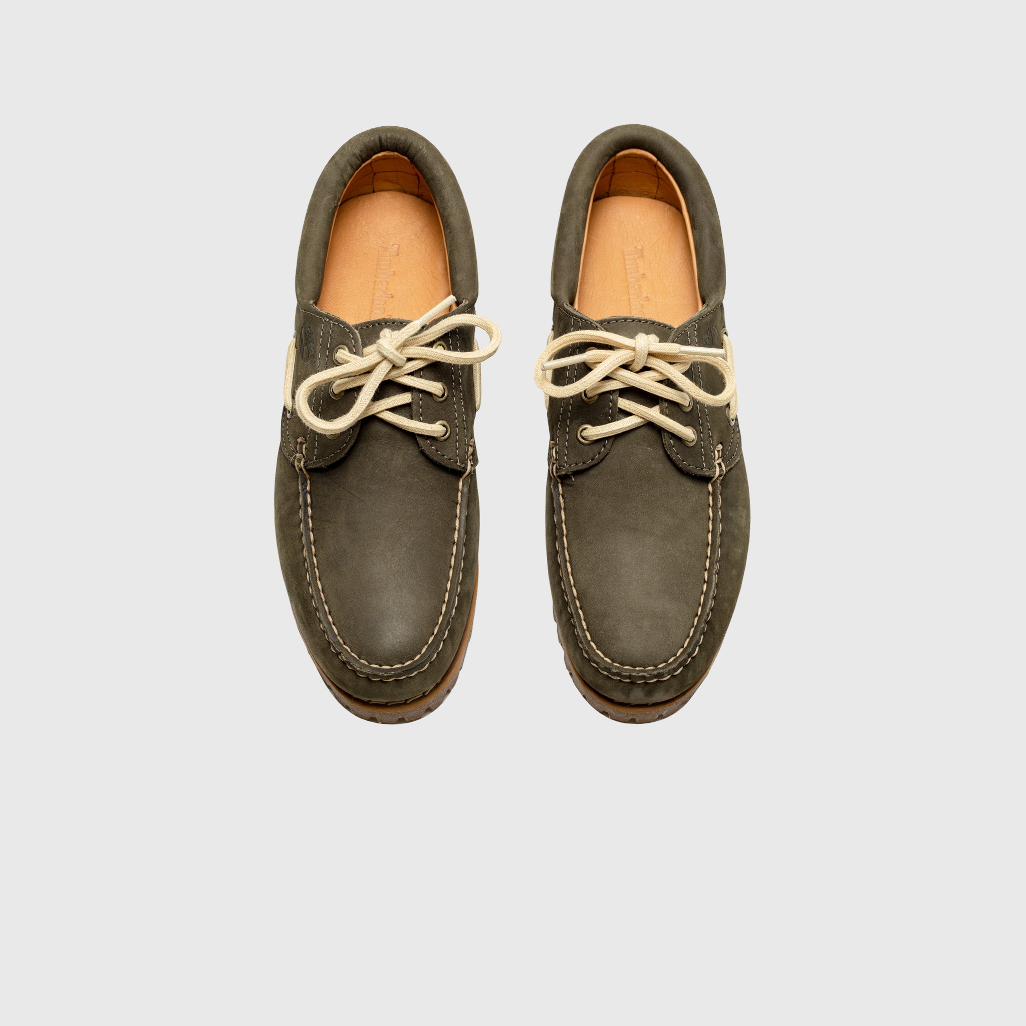 3-EYE LUG HANDSEWN BOAT SHOE