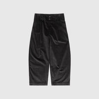 WIDE LEG PLEATED TROUSER