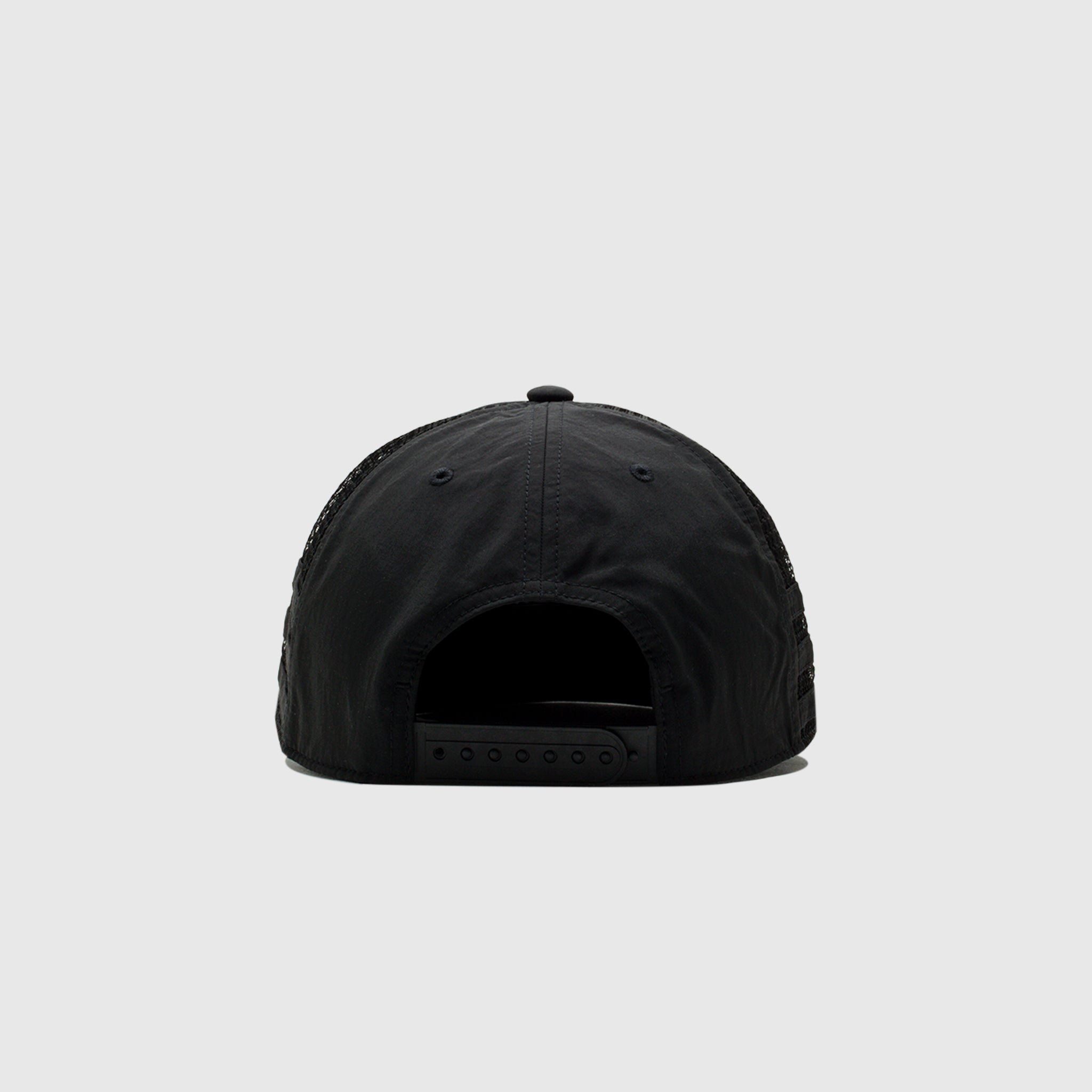 x ADIDAS ORIGINALS CAP