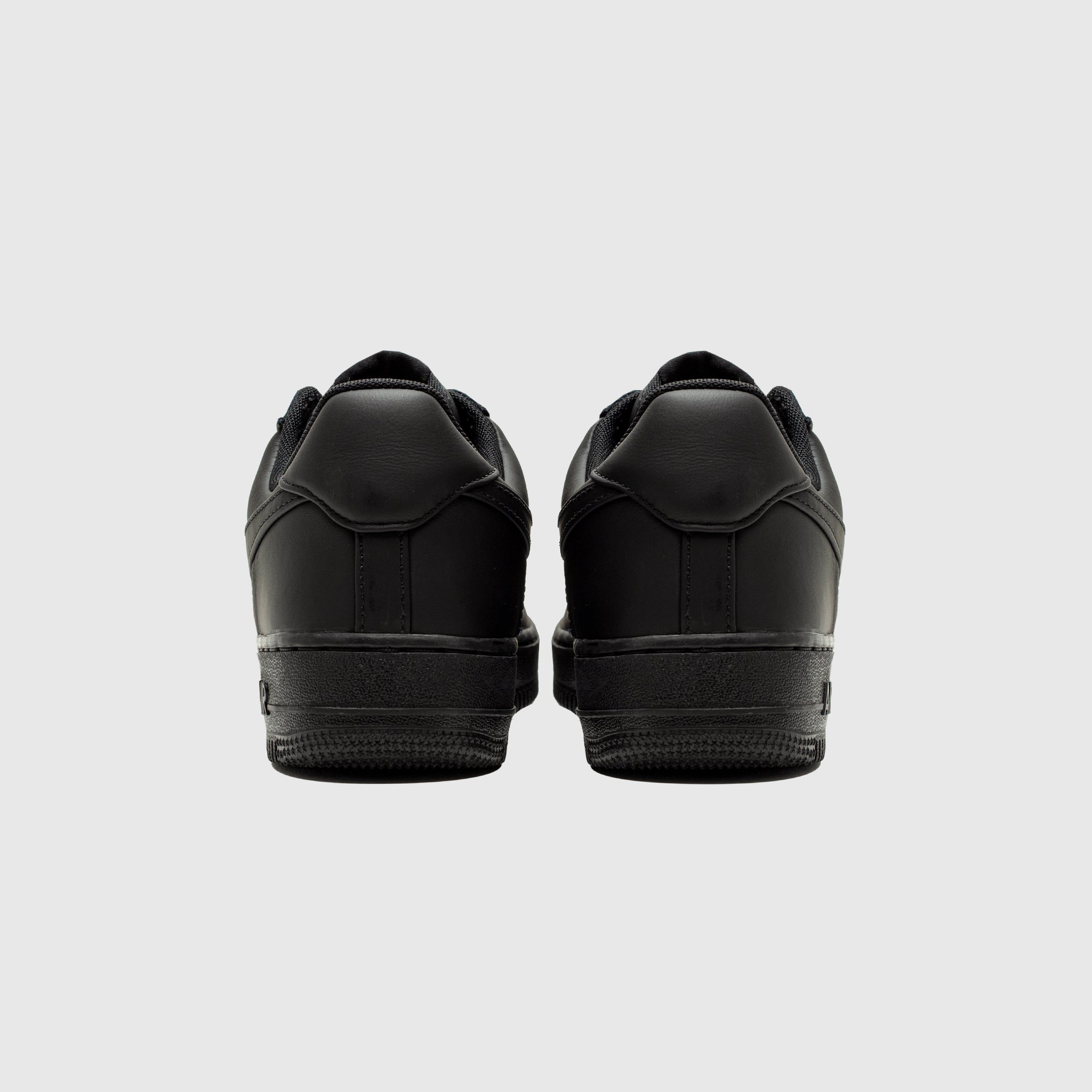 AIR FORCE 1 LOW RETRO PREMIUM "TRIPLE BLACK"