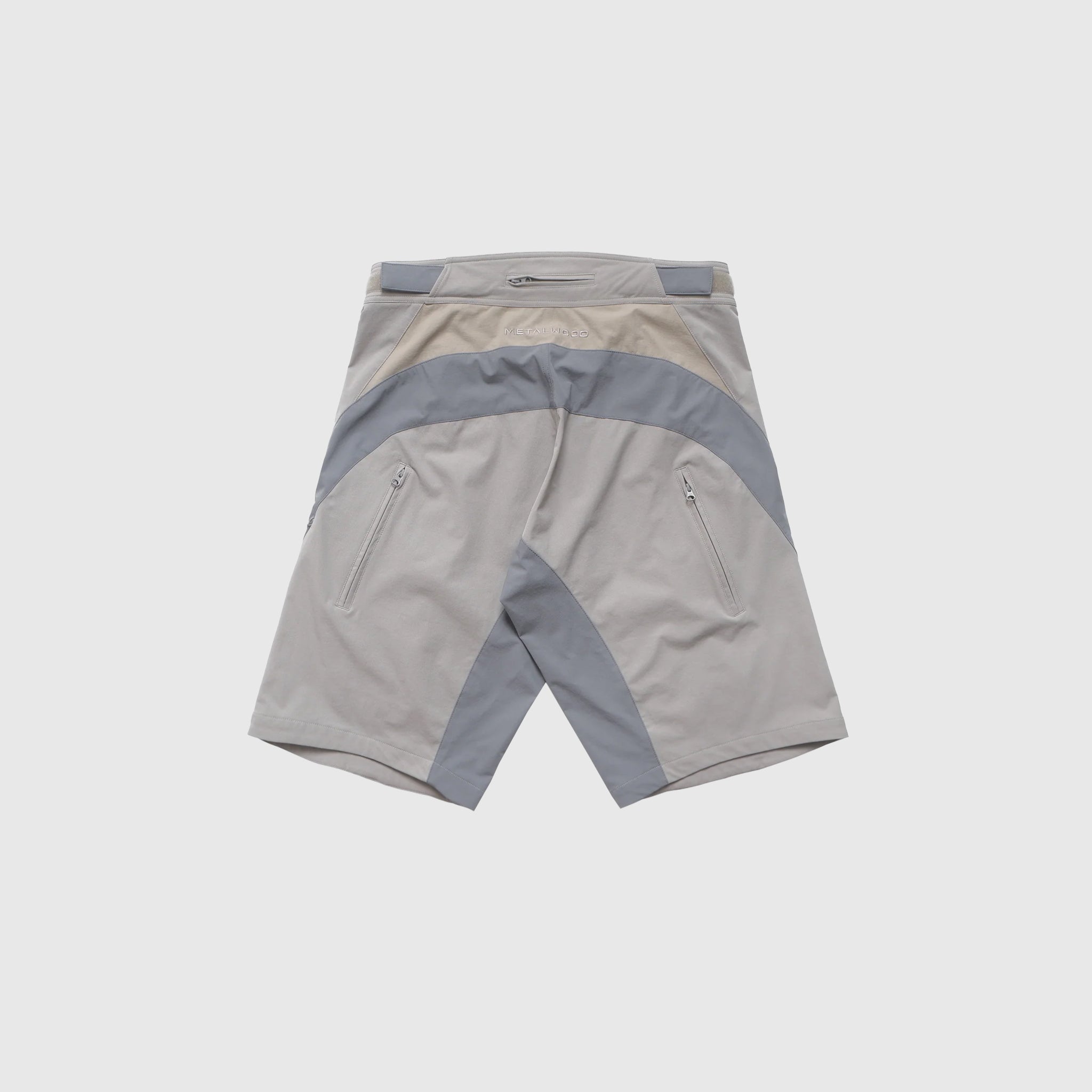 MACHINE SHORT
